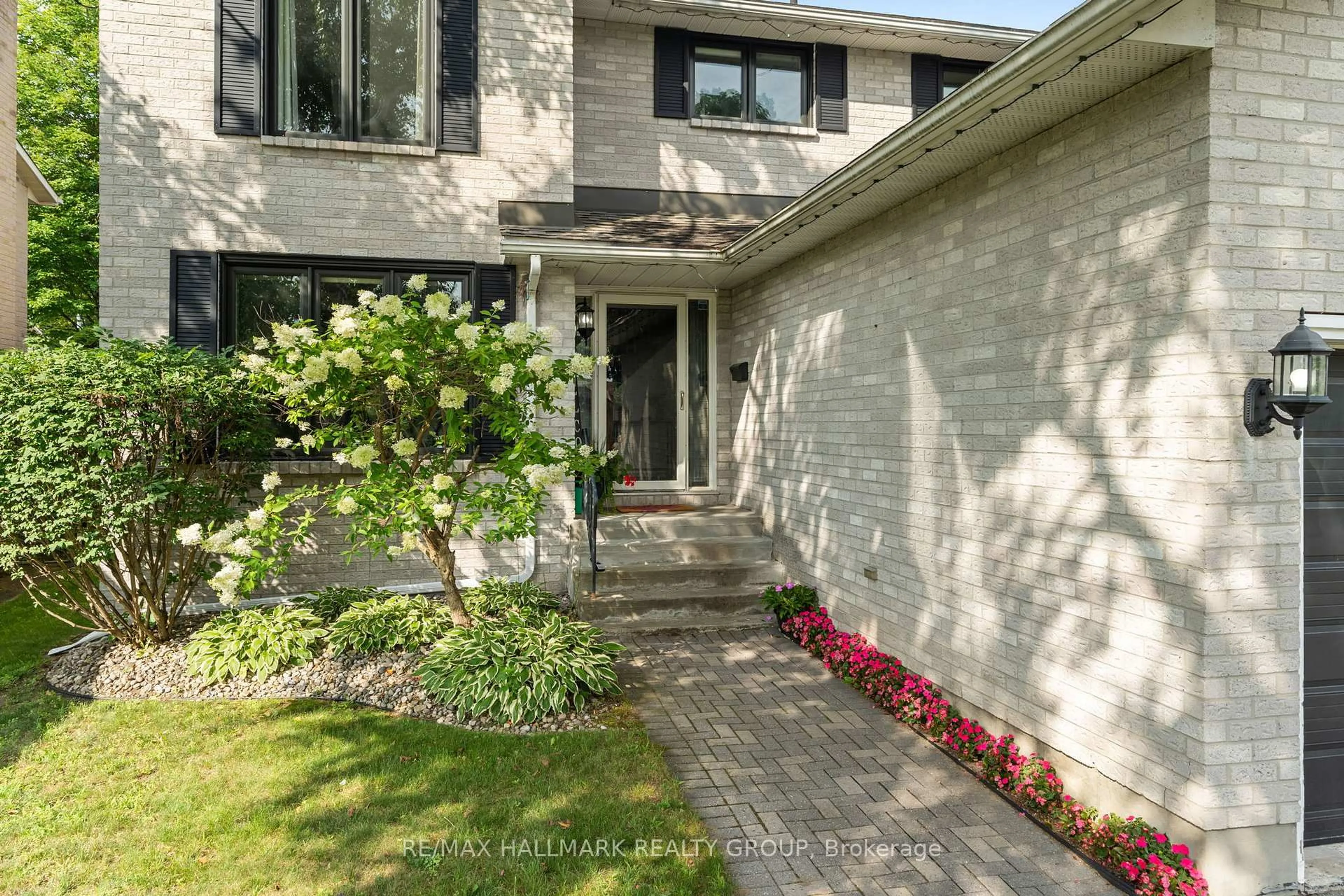 Home with brick exterior material, street for 222 Colonel Douglas Cres, Brockville Ontario K6V 6V9