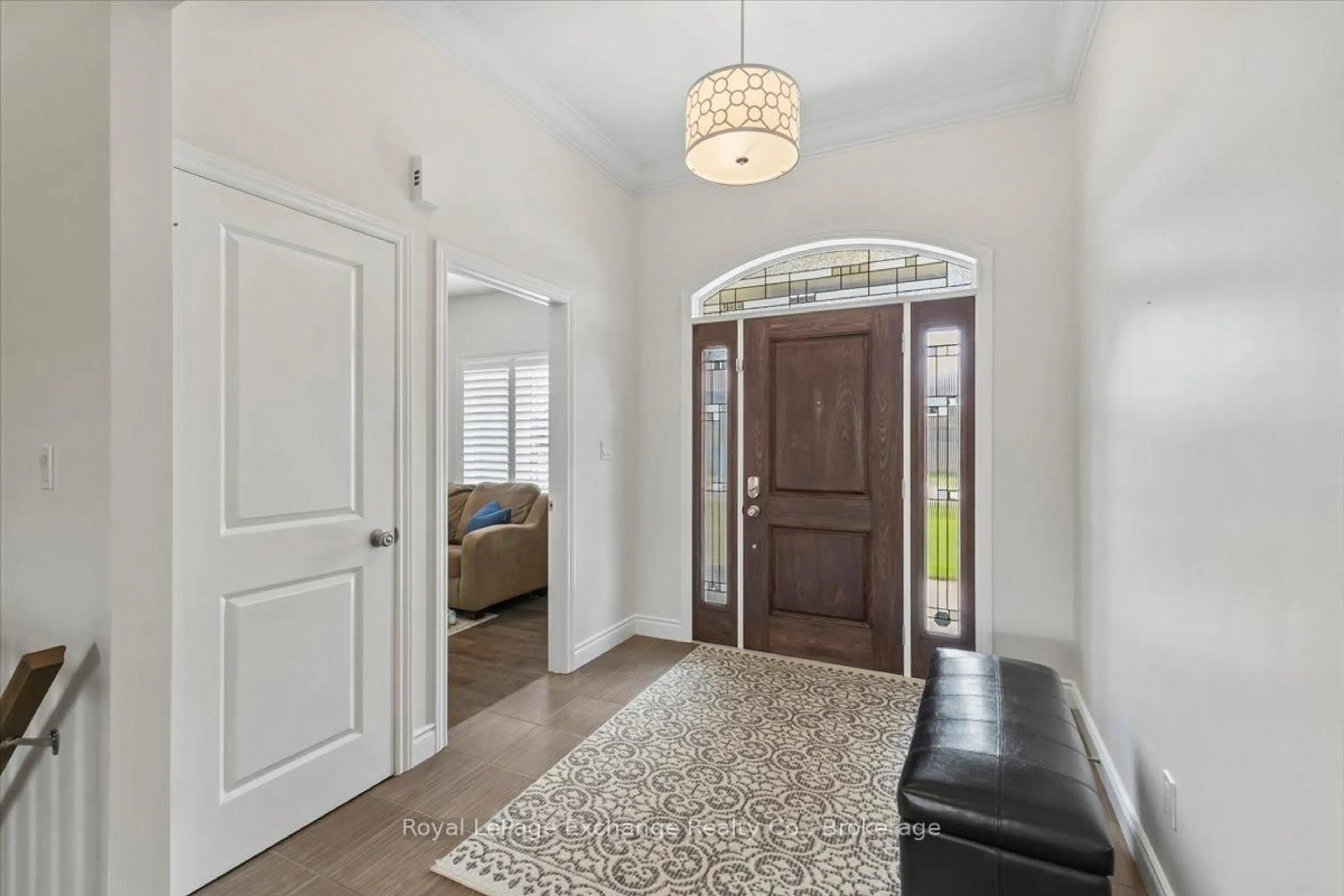 Indoor entryway for 429 Mccullough Cres, Kincardine Ontario N2Z 0A8