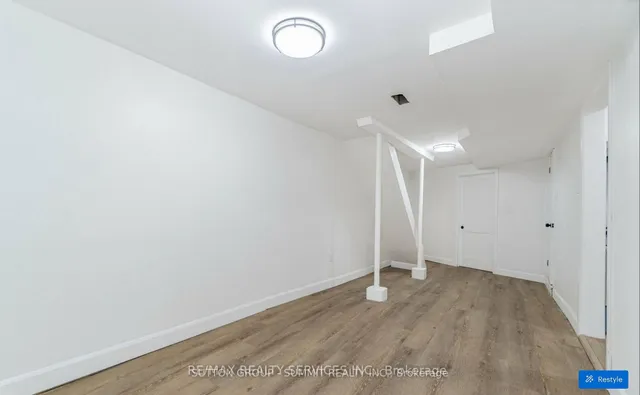 439 Ferguson Ave, Hamilton 3