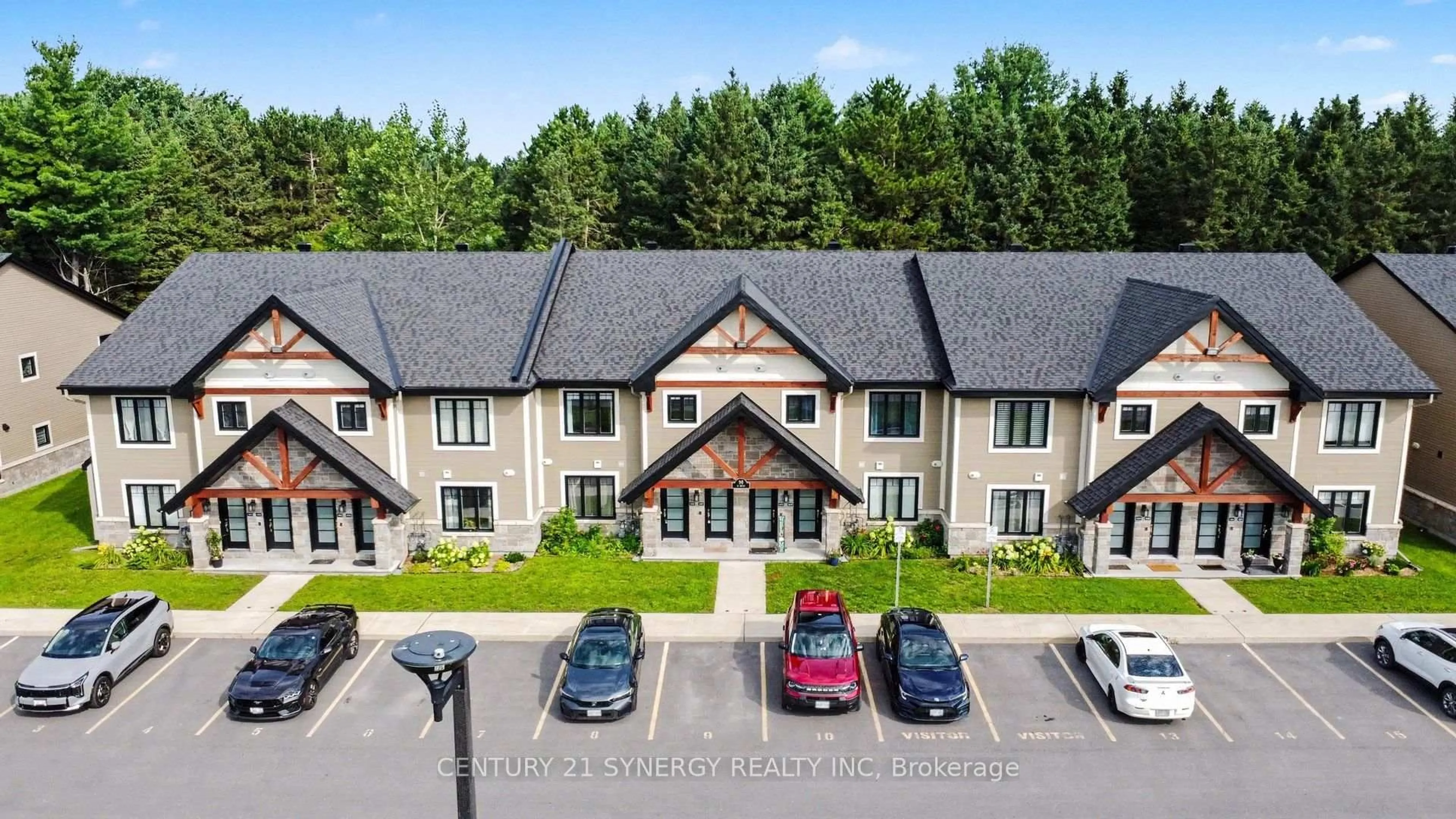 A pic from outside/outdoor area/front of a property/back of a property/a pic from drone, building for 99 St-Moritz Terr #406, Russell Ontario K0A 1W0