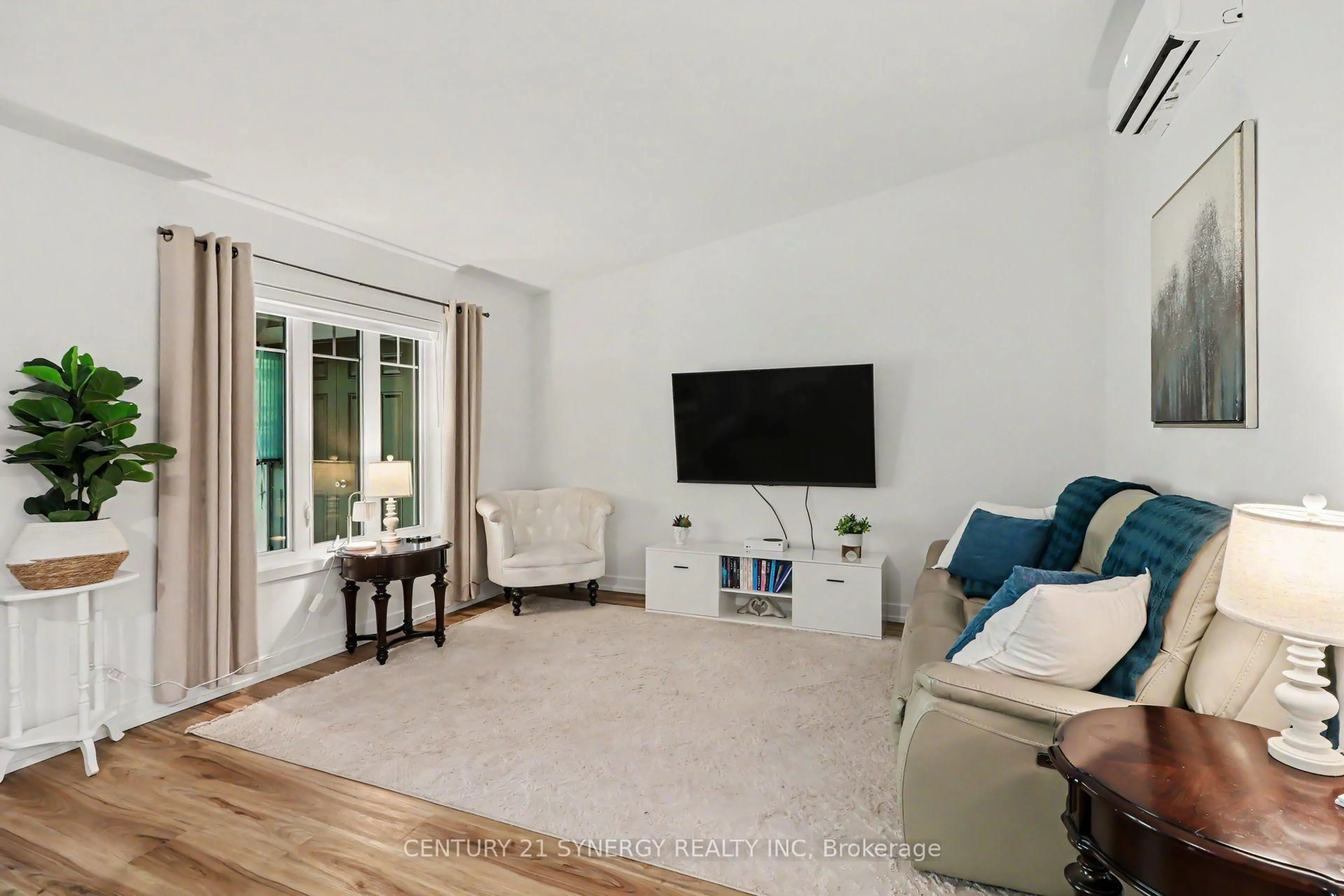Living room with furniture, unknown for 99 St-Moritz Terr #406, Russell Ontario K0A 1W0
