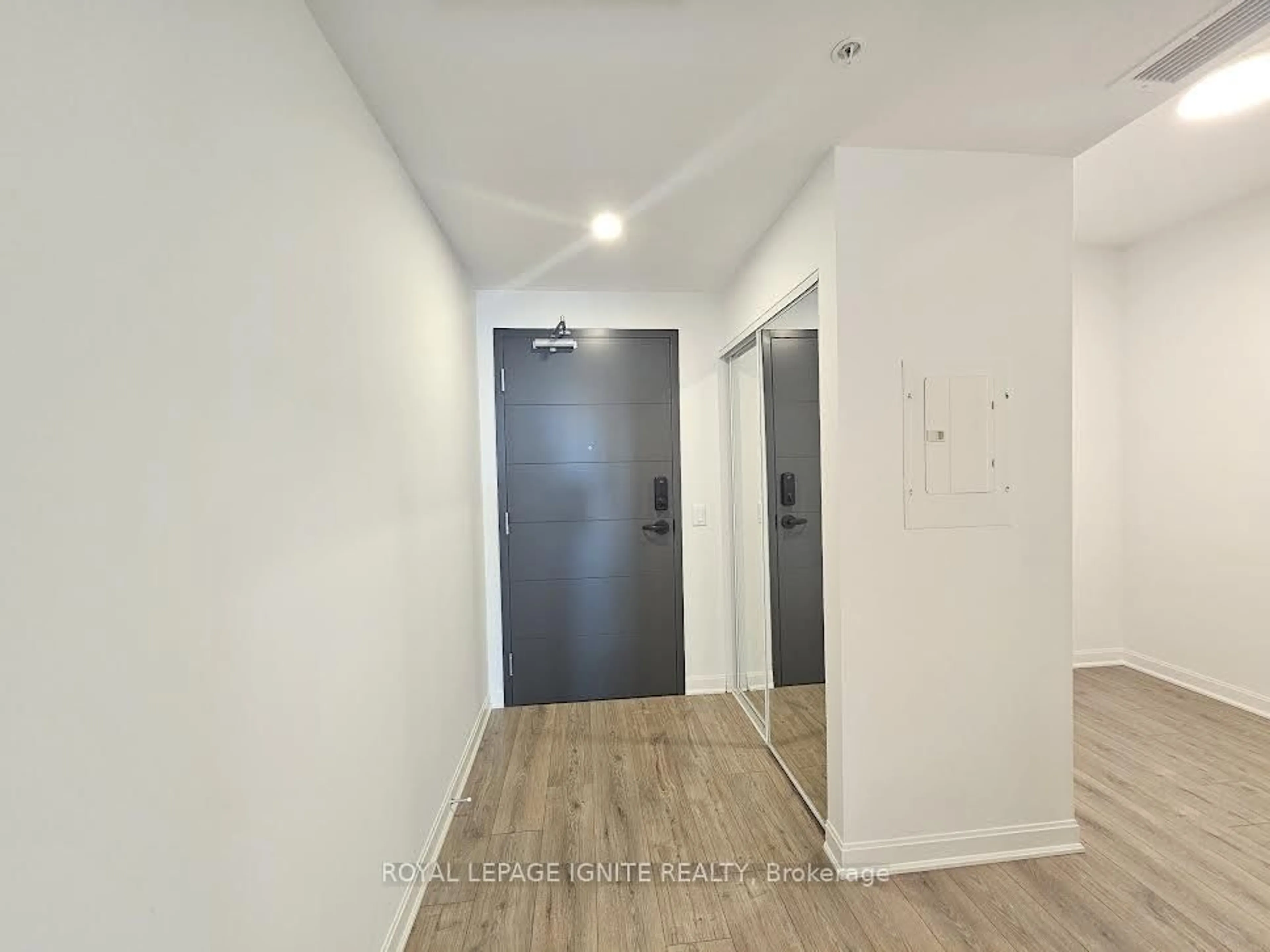 Indoor foyer for 223 Princess St #529, Kingston Ontario K7L 0G8