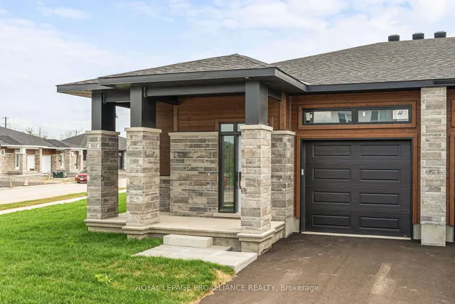 1057 Moore St, Brockville 4