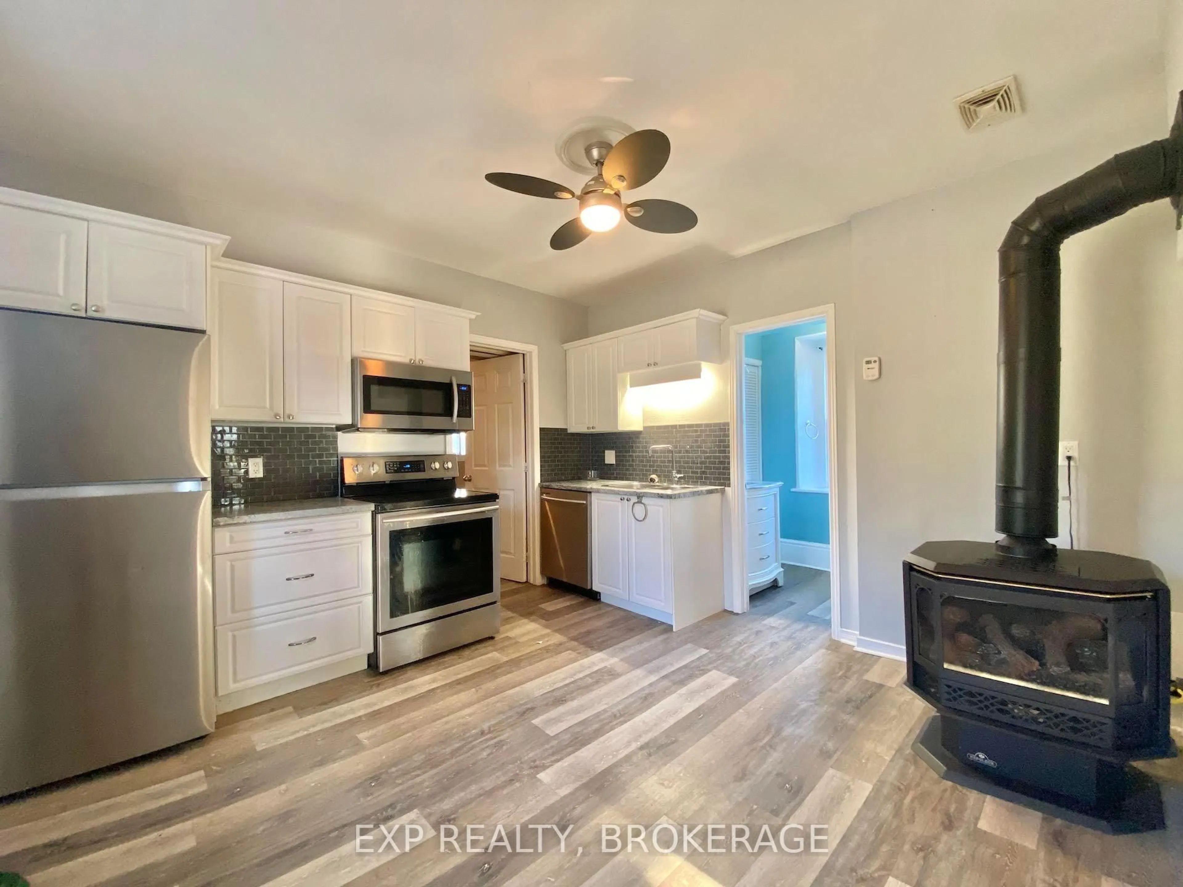 Open concept kitchen, unknown for 912 PURDY MILLS Rd, Kingston Ontario K7M 3M9