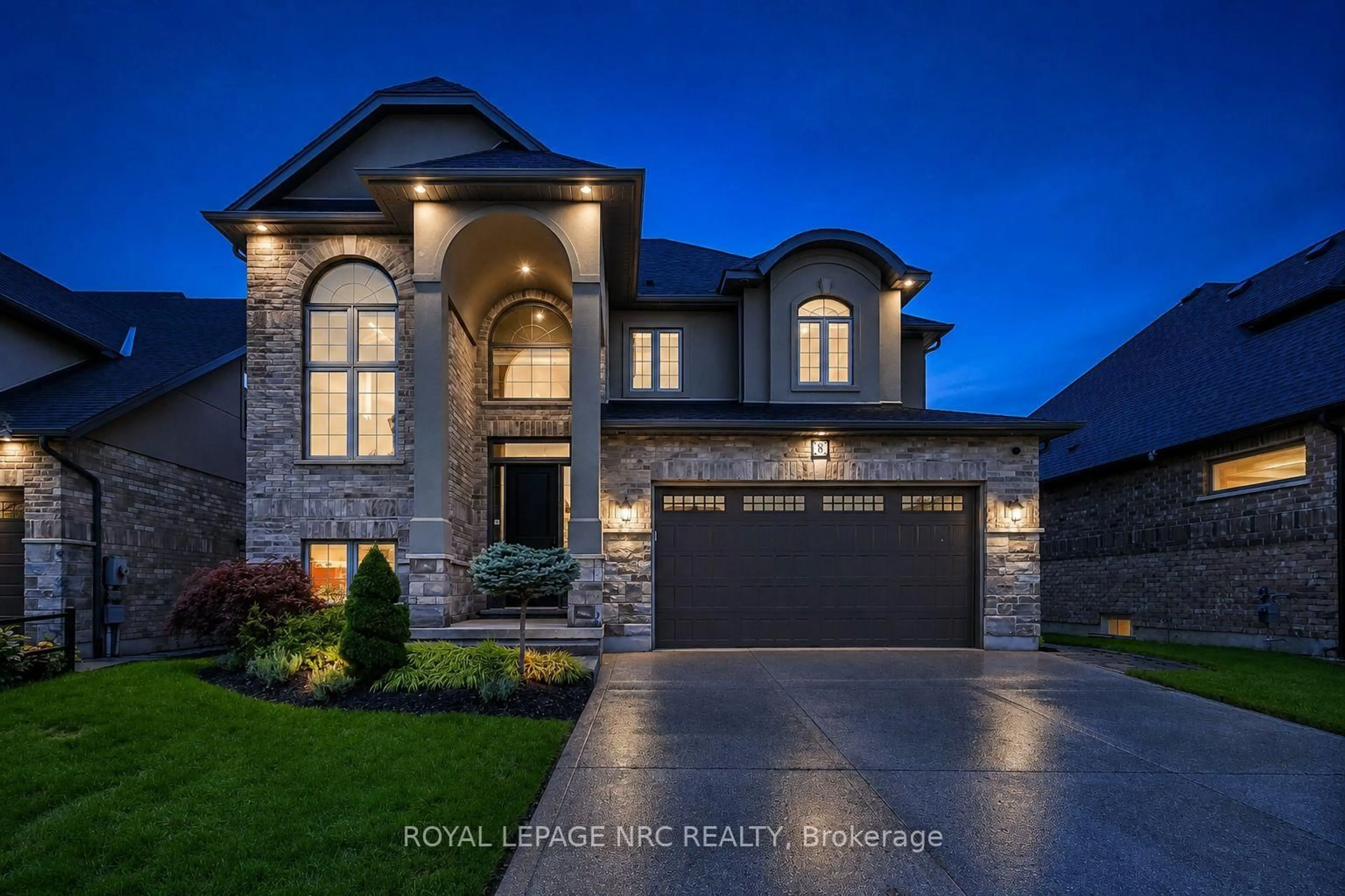 Home with brick exterior material, street for 8 TUSCANY Crt, St. Catharines Ontario L2S 0E2
