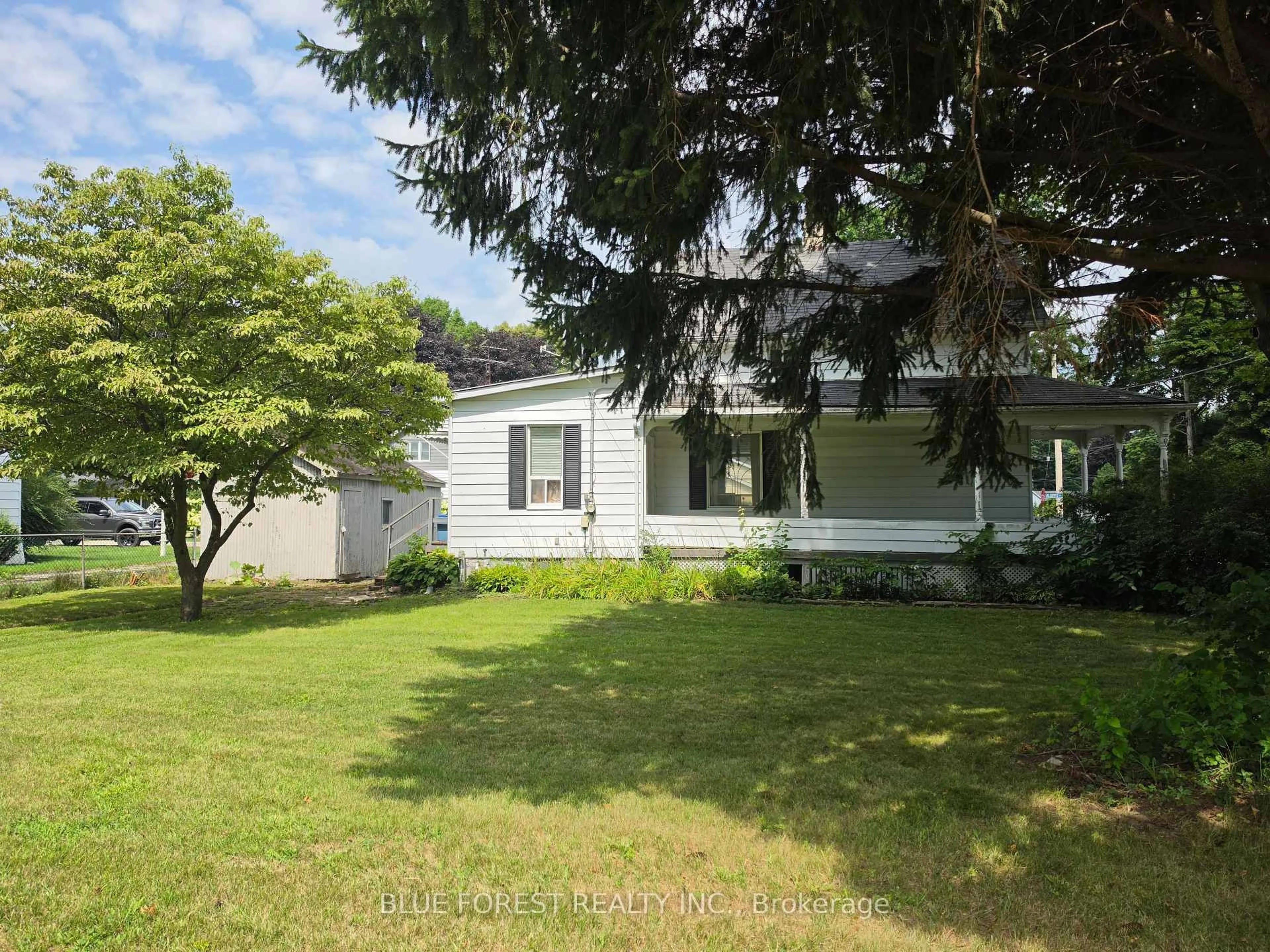 A pic from outside/outdoor area/front of a property/back of a property/a pic from drone, unknown for 248 Ridout St, West Elgin Ontario N0L 2C0
