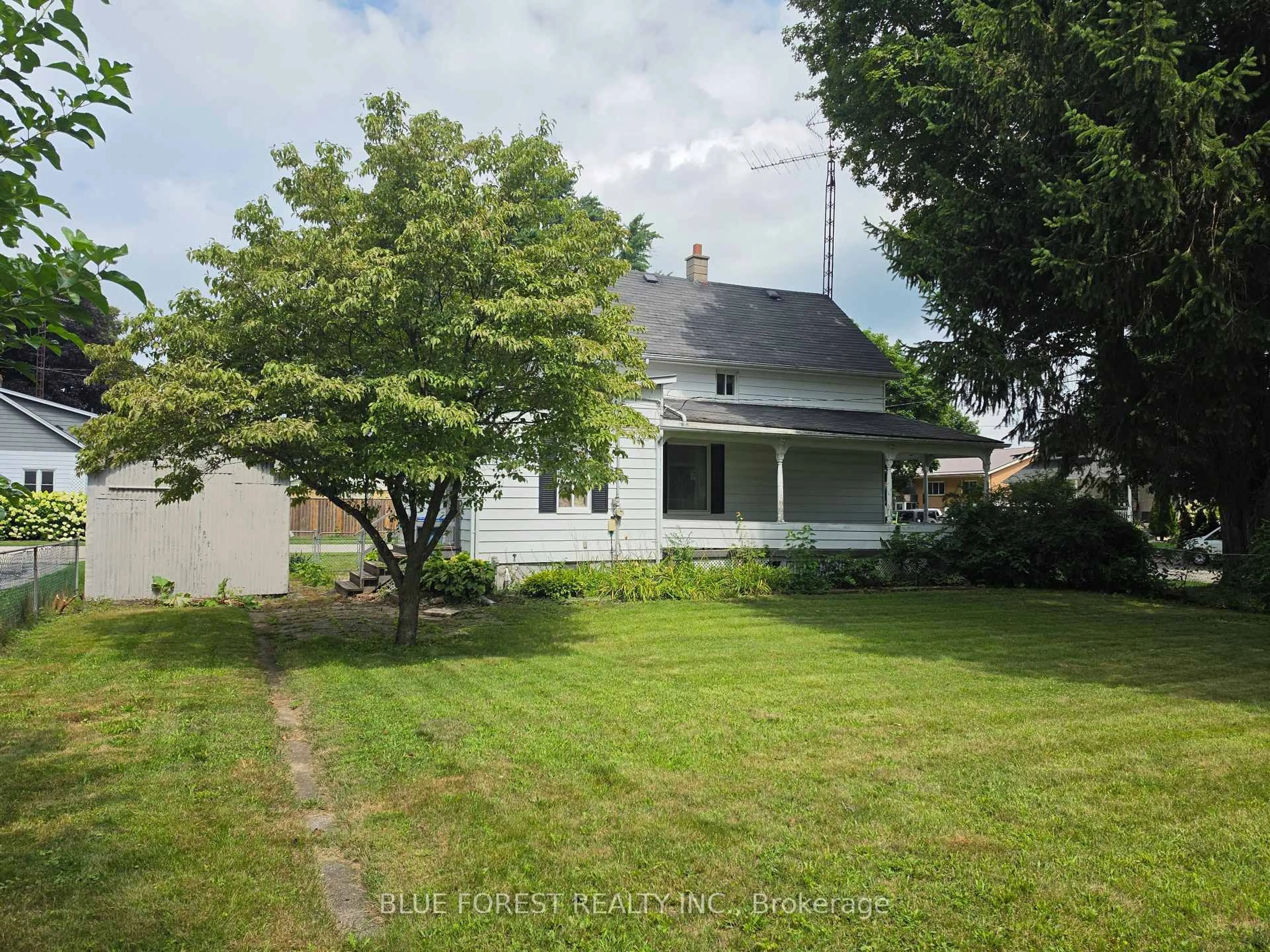 A pic from outside/outdoor area/front of a property/back of a property/a pic from drone, street for 248 Ridout St, West Elgin Ontario N0L 2C0