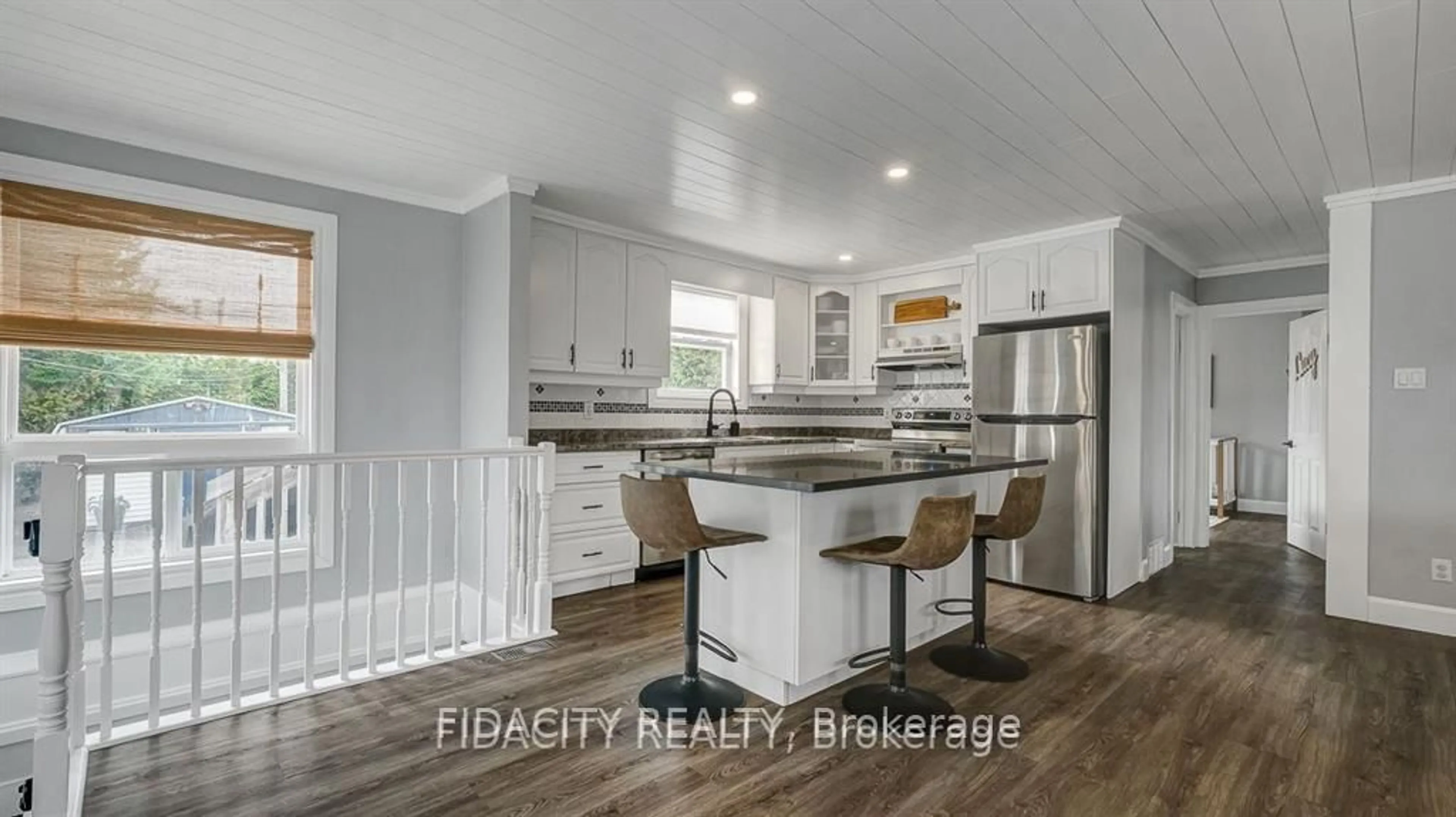 Open concept kitchen, unknown for 1336 St Jacques Rd, Russell Ontario K0A 1W0