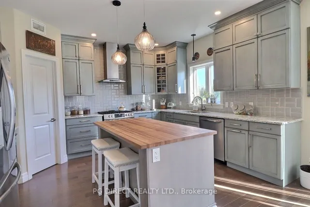196 Cherrywood Pkwy, Greater Napanee 2