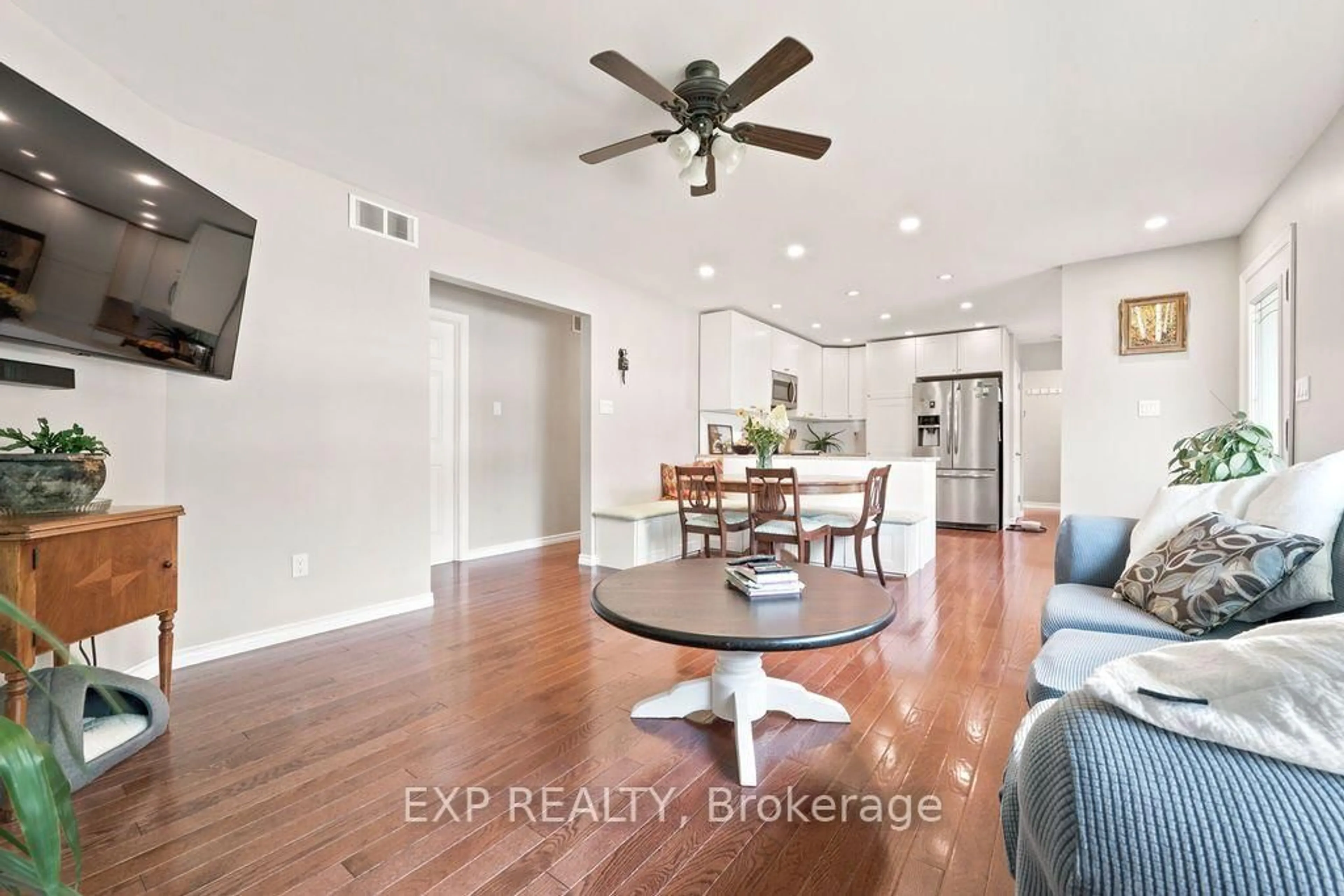 Open concept kitchen, unknown for 493 Fortington St, Renfrew Ontario K7V 1E3
