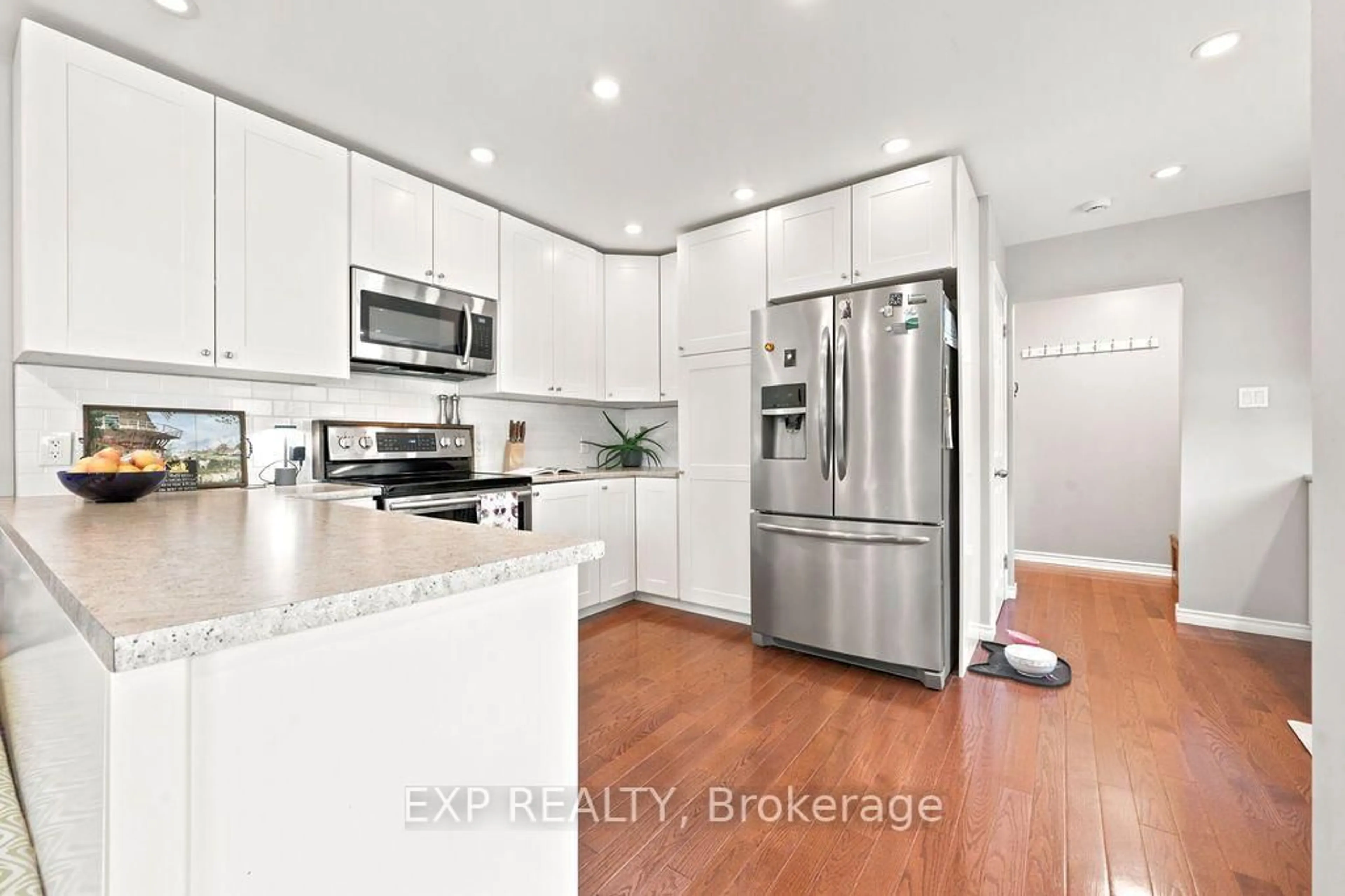 Open concept kitchen, unknown for 493 Fortington St, Renfrew Ontario K7V 1E3