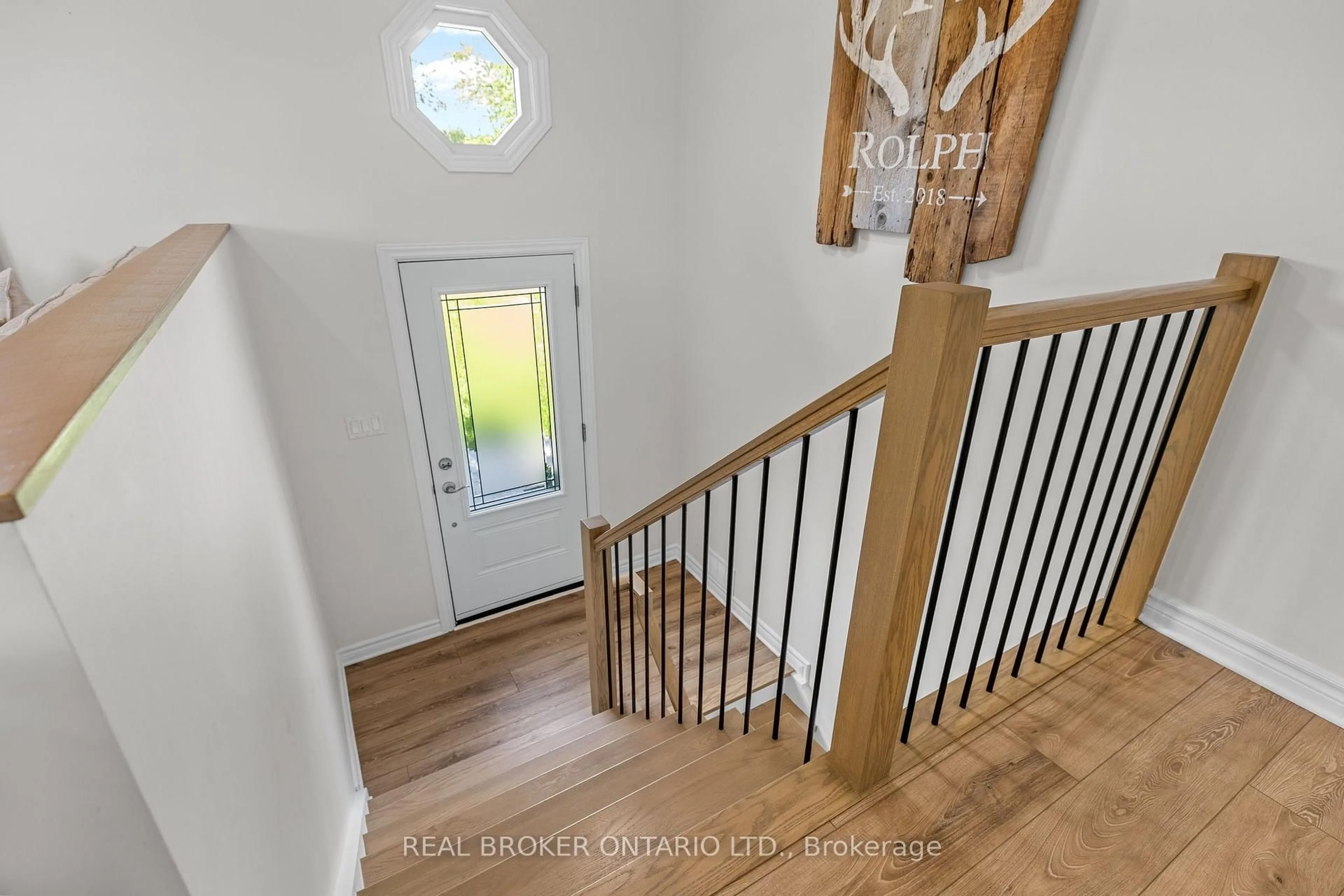 Indoor entryway for 2341 9th Line Rd, Carleton Place Ontario K7C 3P2