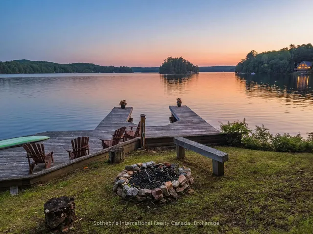1054 Hilltop Cres, Lake of Bays 3