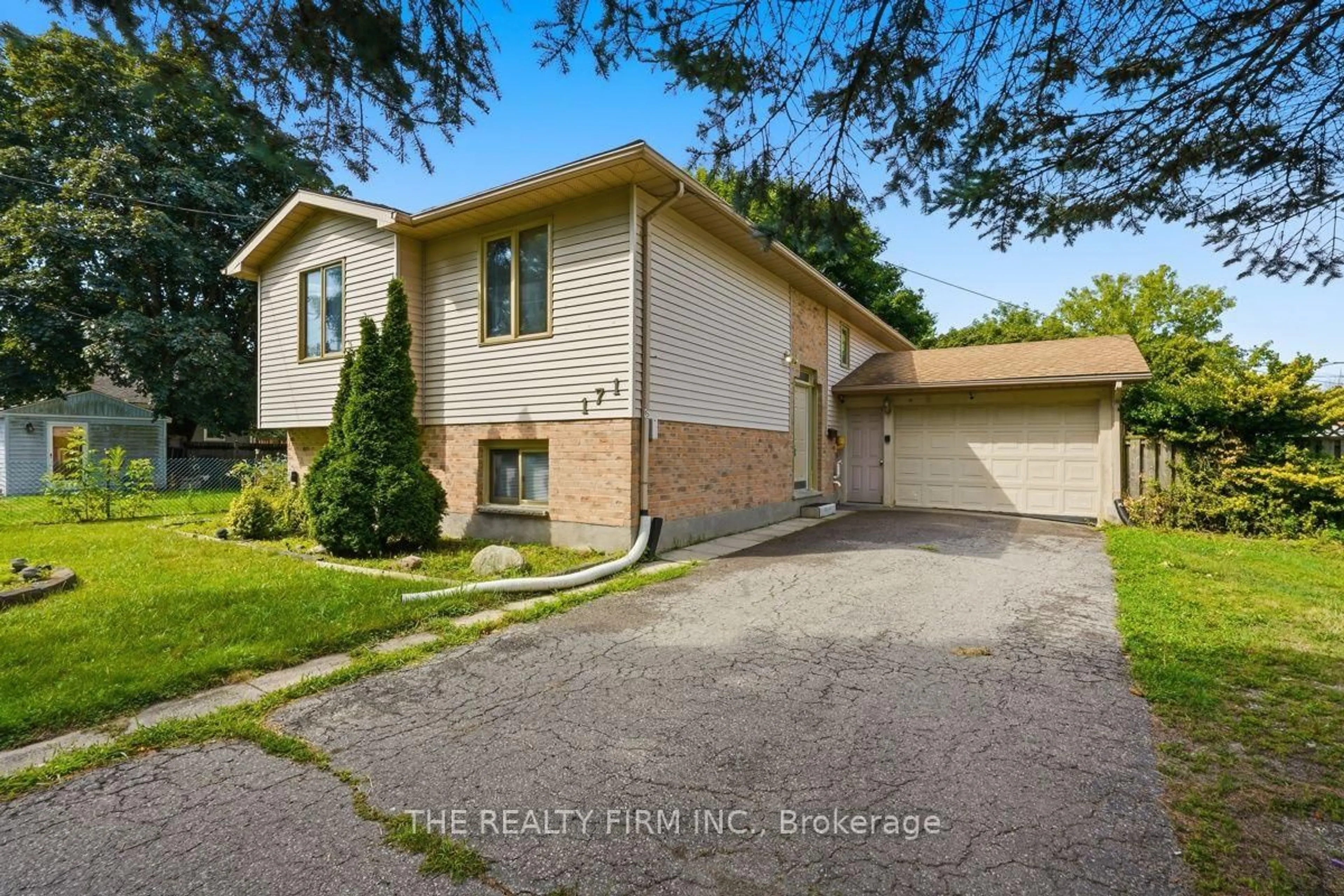 Unknown for 171 Mcnay St, London East Ontario N5Y 1L2