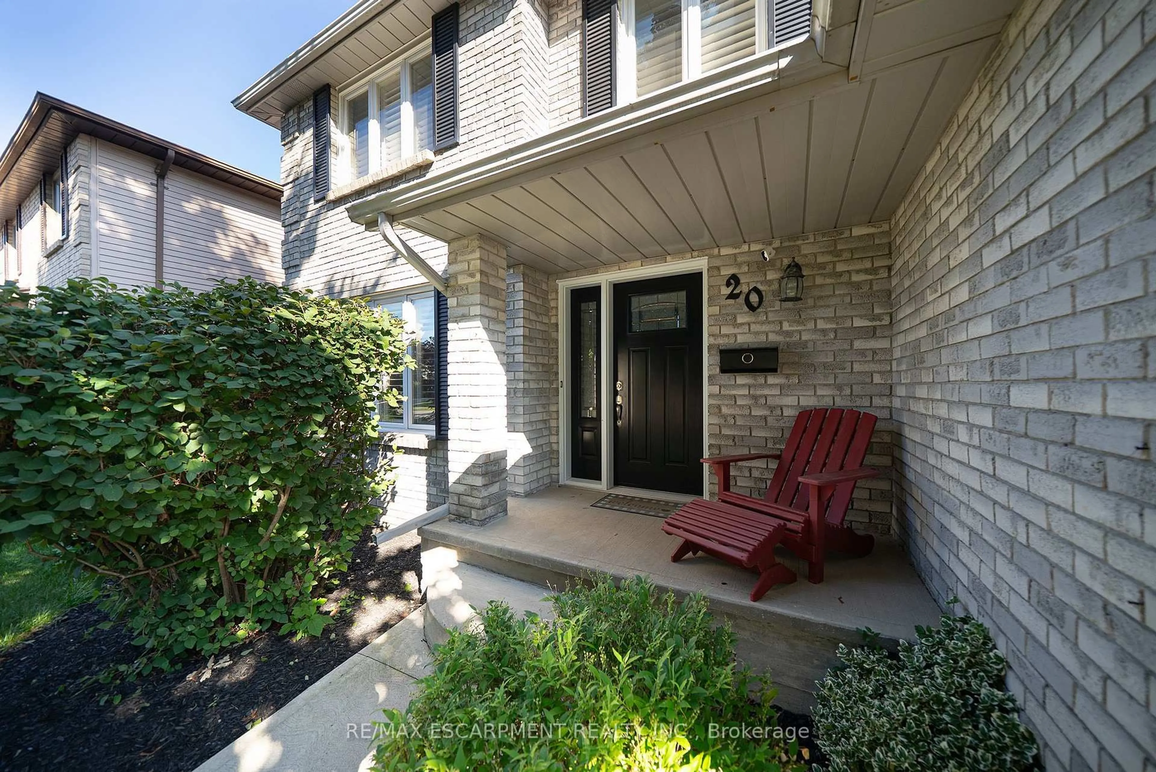 Unknown for 20 Hogarth Rd, Brantford Ontario N3T 6E8