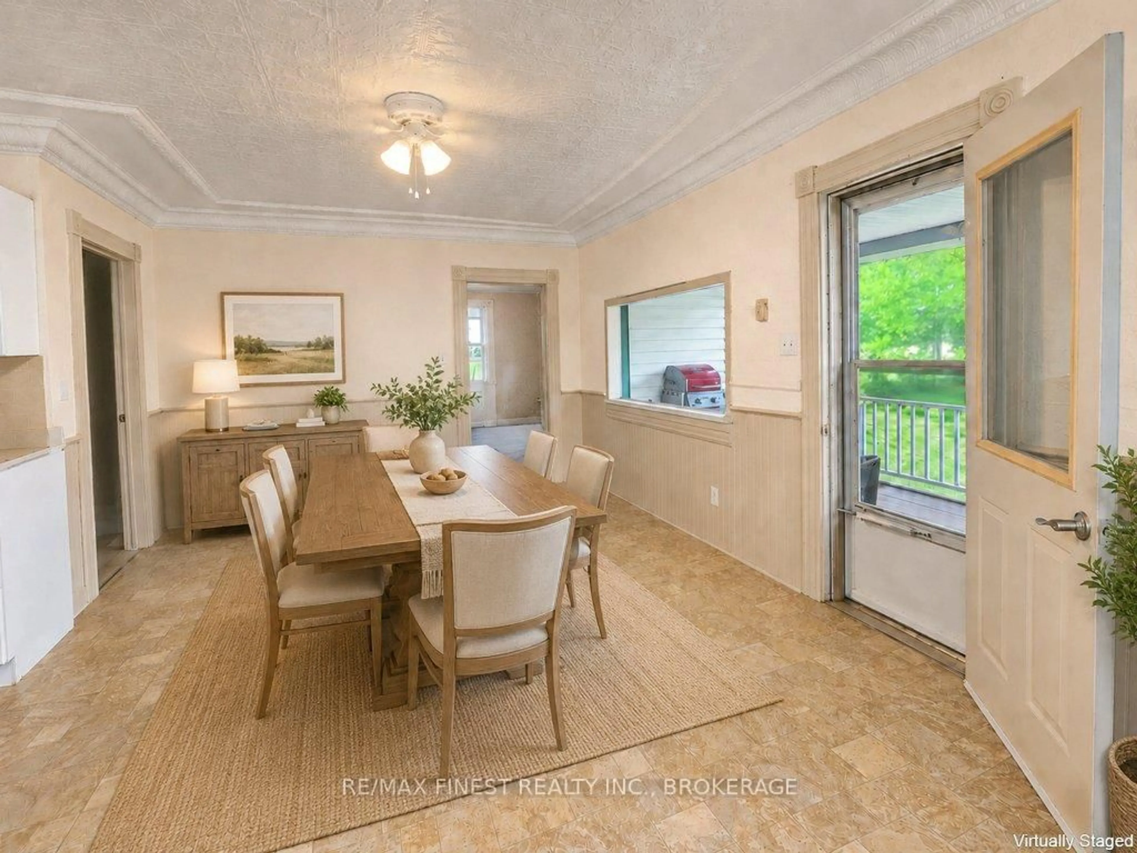 Dining room, unknown for 697 Warburton Rd, Front of Leeds & Seeleys Bay Ontario K0E 1L0