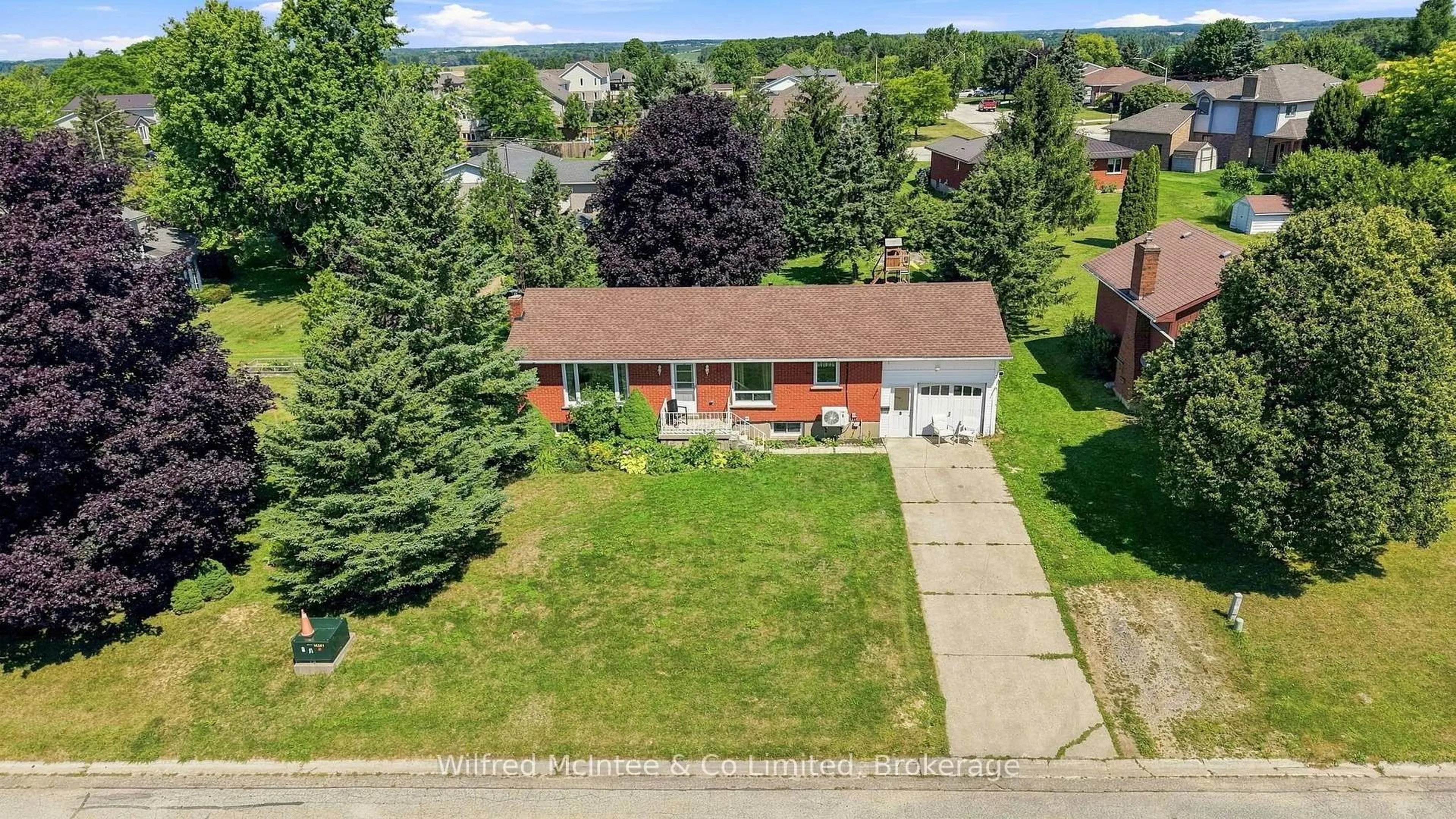A pic from outside/outdoor area/front of a property/back of a property/a pic from drone, street for 3 Bradley St, Arran-Elderslie Ontario N0G 1L0