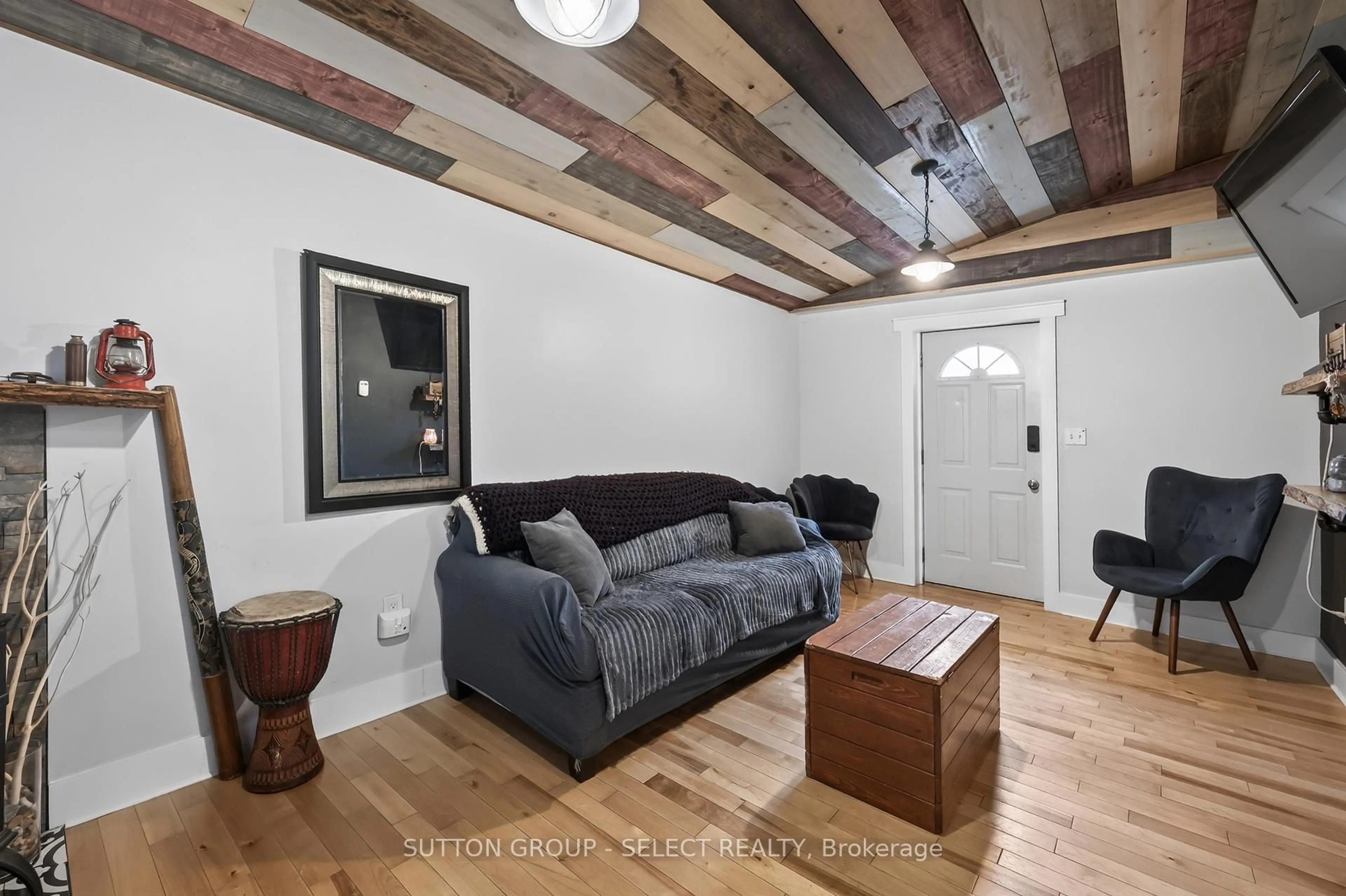 A pic of a room for 152 Elm St, West Elgin Ontario N0L 2P0