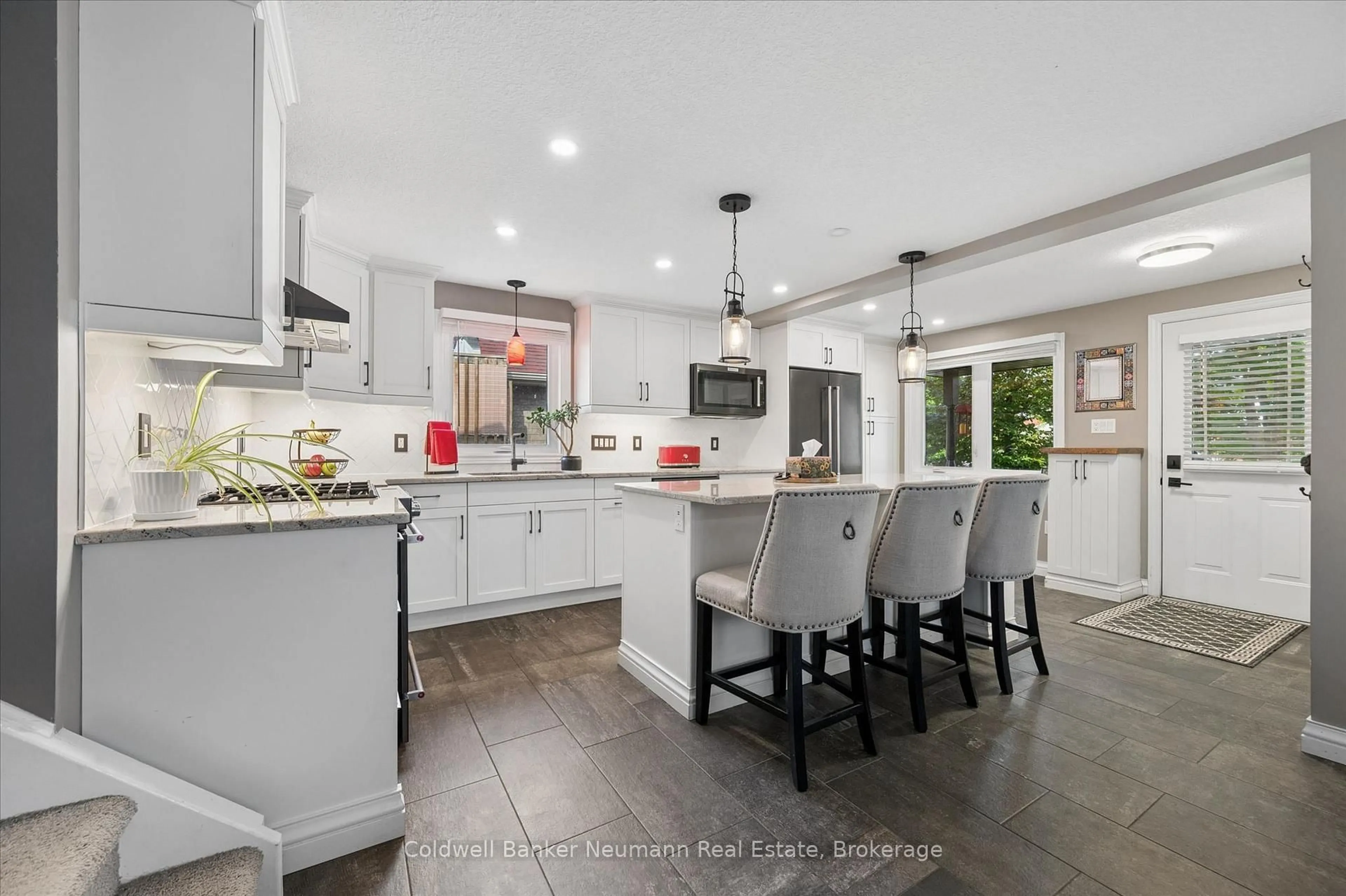 Open concept kitchen, ceramic/tile floor for 81 Candlewood Dr, Guelph Ontario N1K 1T7