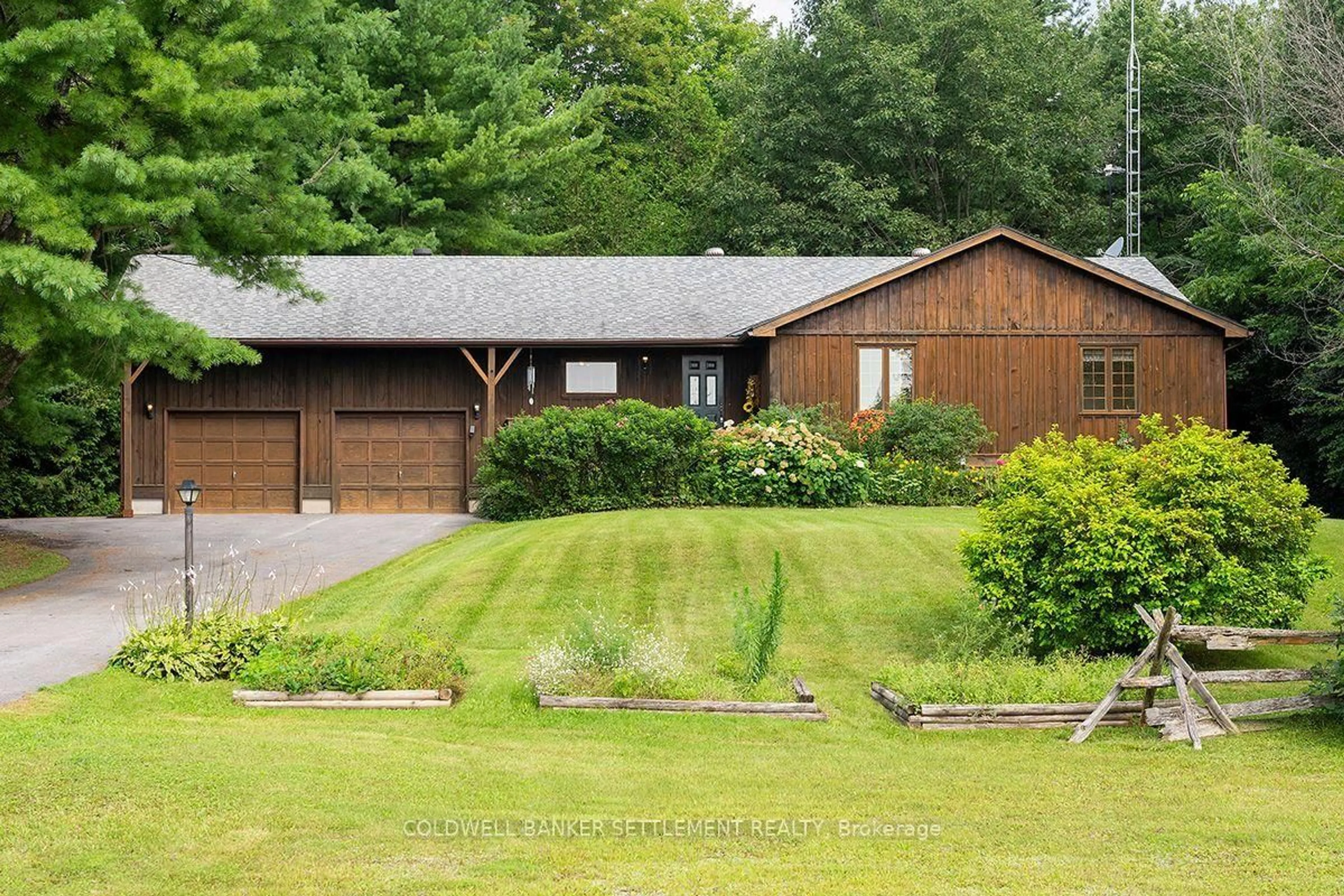 A pic from outside/outdoor area/front of a property/back of a property/a pic from drone, unknown for 1326 Drummond Con. 1 Rd, Perth Ontario K7H 3C3