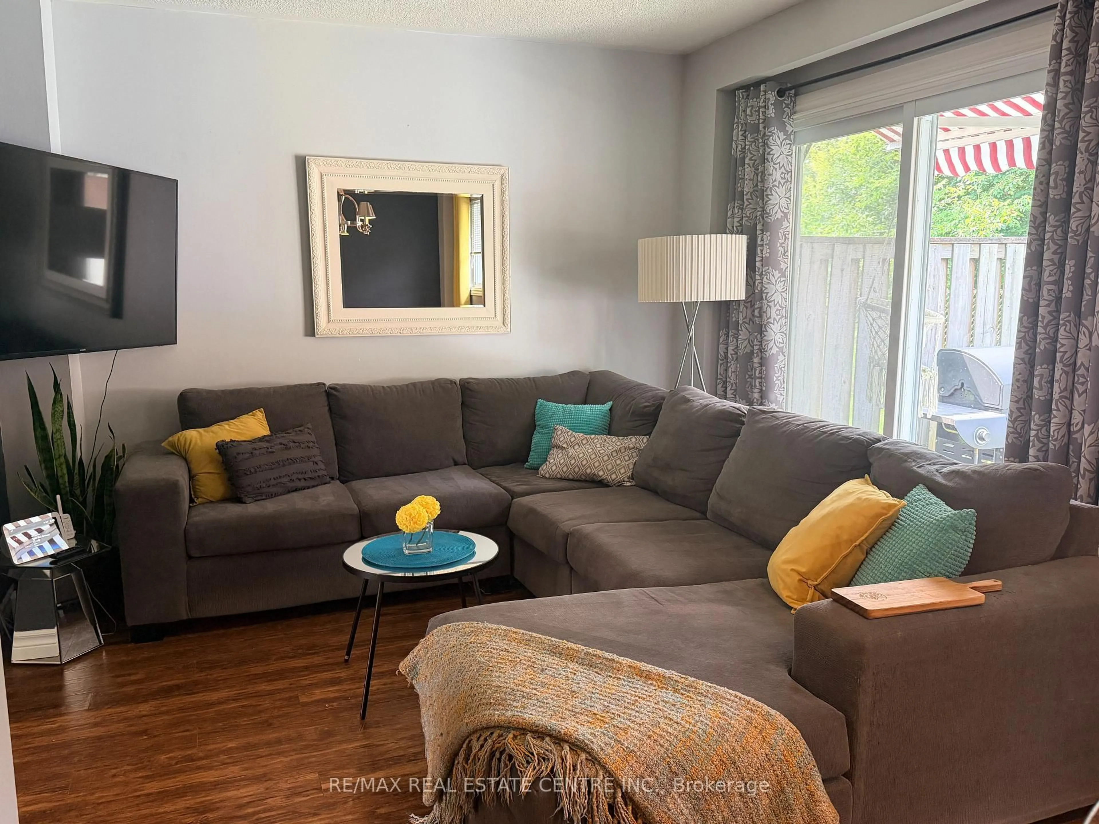 Living room with furniture, unknown for 325 William St #1, Shelburne Ontario L9V 2X6