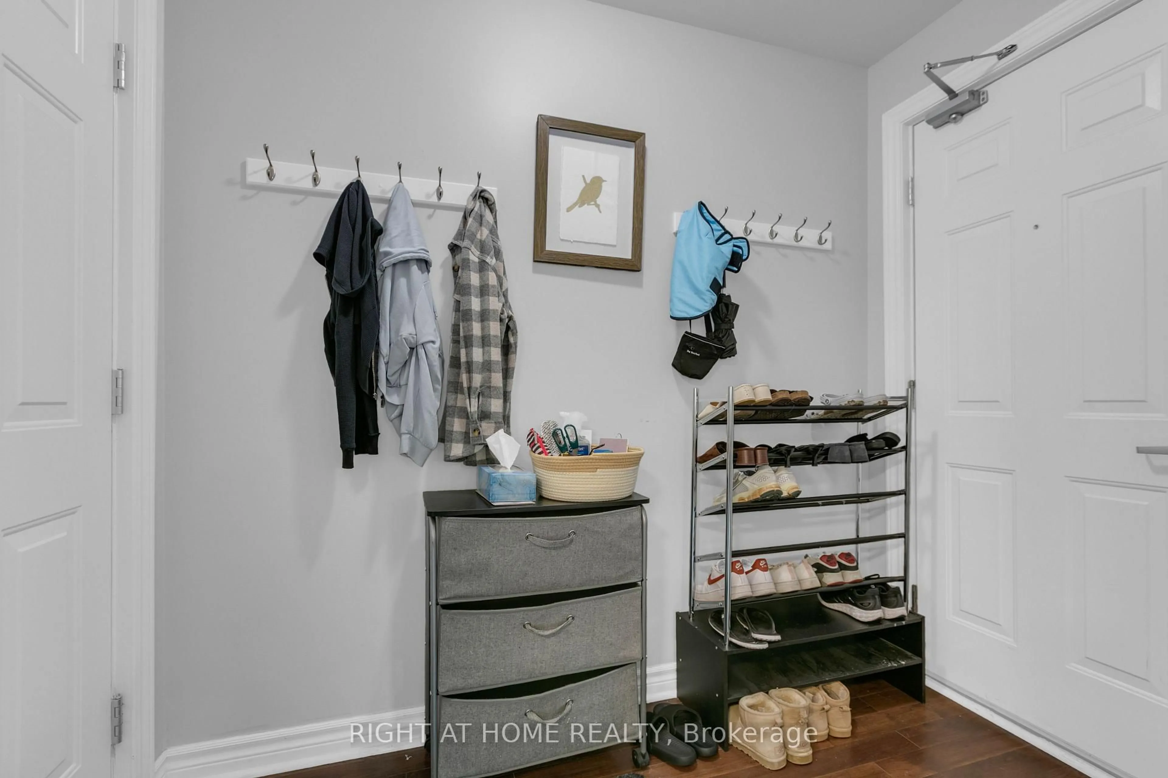 Unknown for 585 Stonefield Private #8, Ottawa Ontario K2G 4R4