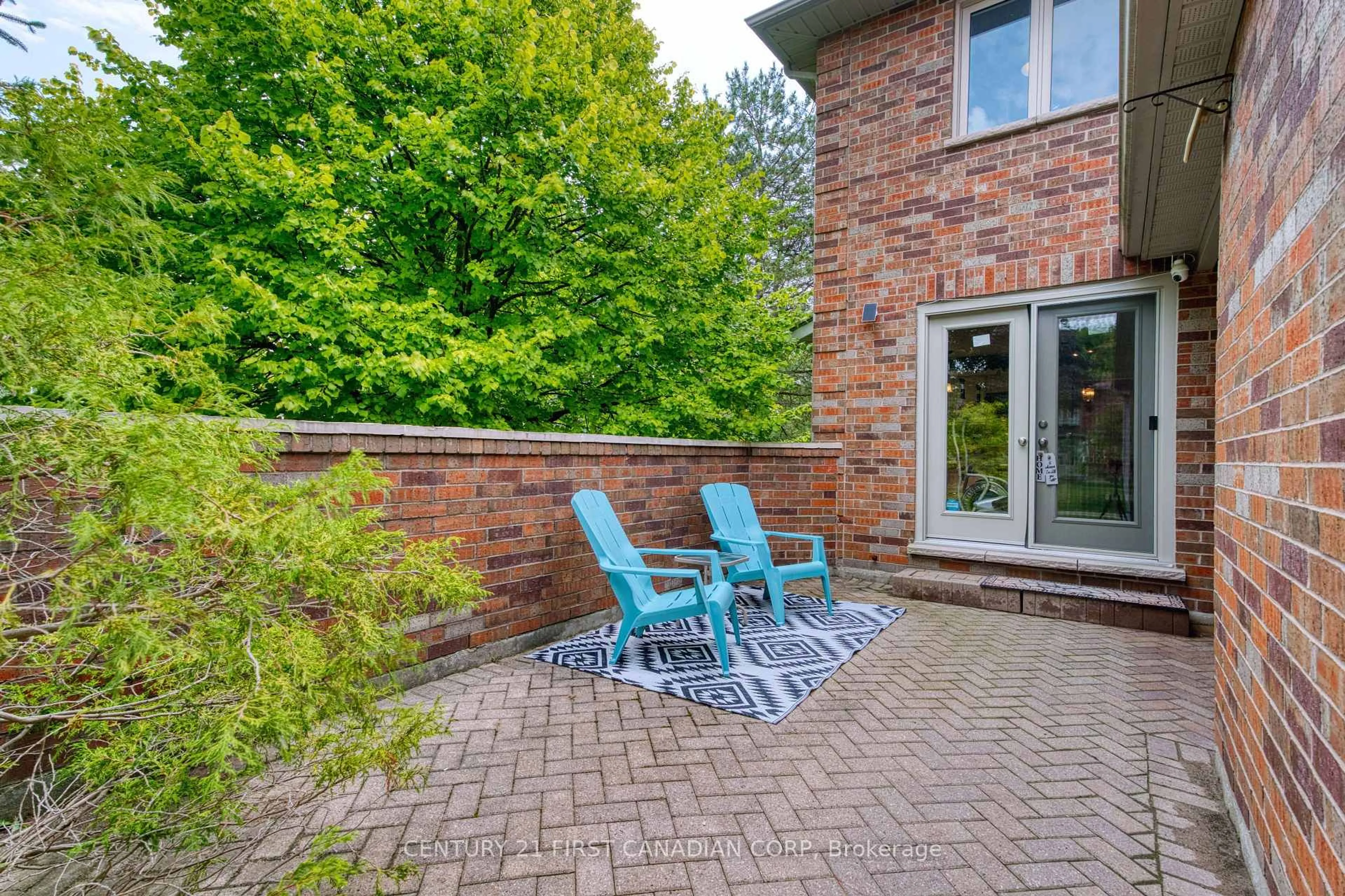 Patio, street for 70 Sunnyside Dr #63, London North Ontario N5X 3W5
