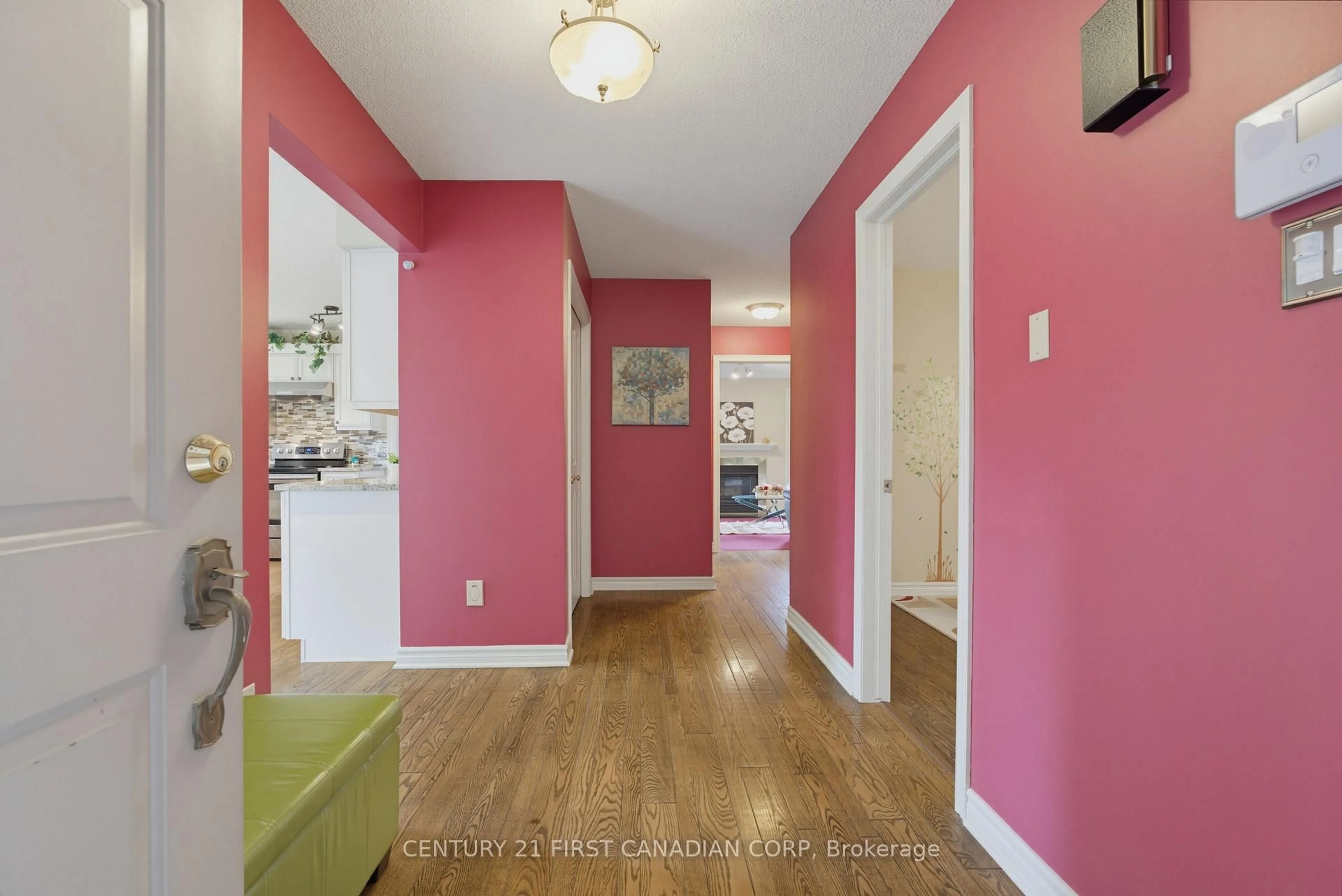 Indoor entryway for 70 Sunnyside Dr #63, London North Ontario N5X 3W5