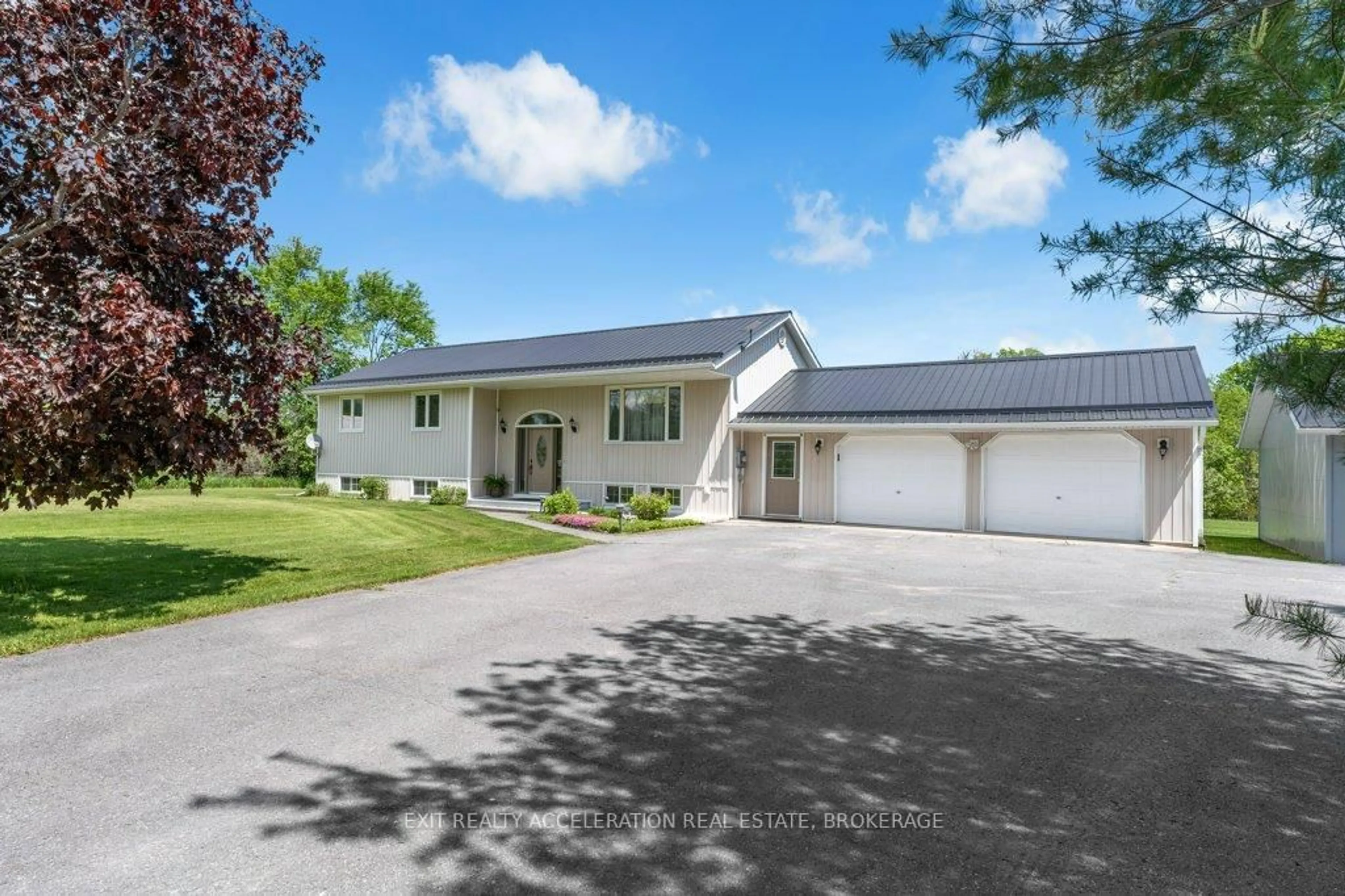 A pic from outside/outdoor area/front of a property/back of a property/a pic from drone, unknown for 1225 Shibagua Rd, Tamworth Ontario K0K 3G0
