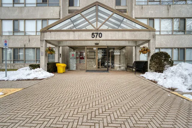 570 Proudfoot Lane #912, London North 3