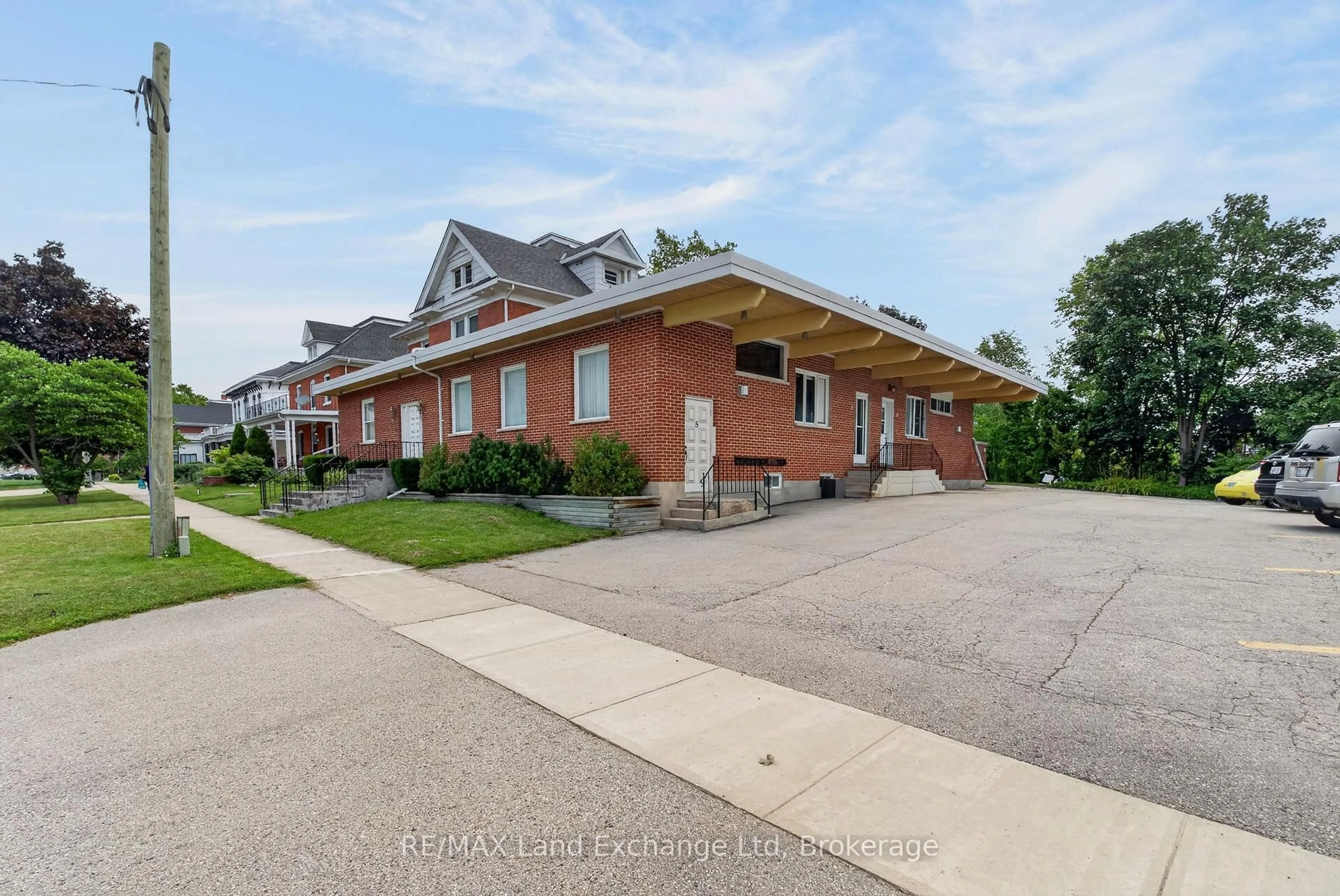 Home with brick exterior material, street for 77 Montreal St, Goderich Ontario N7A 2G5