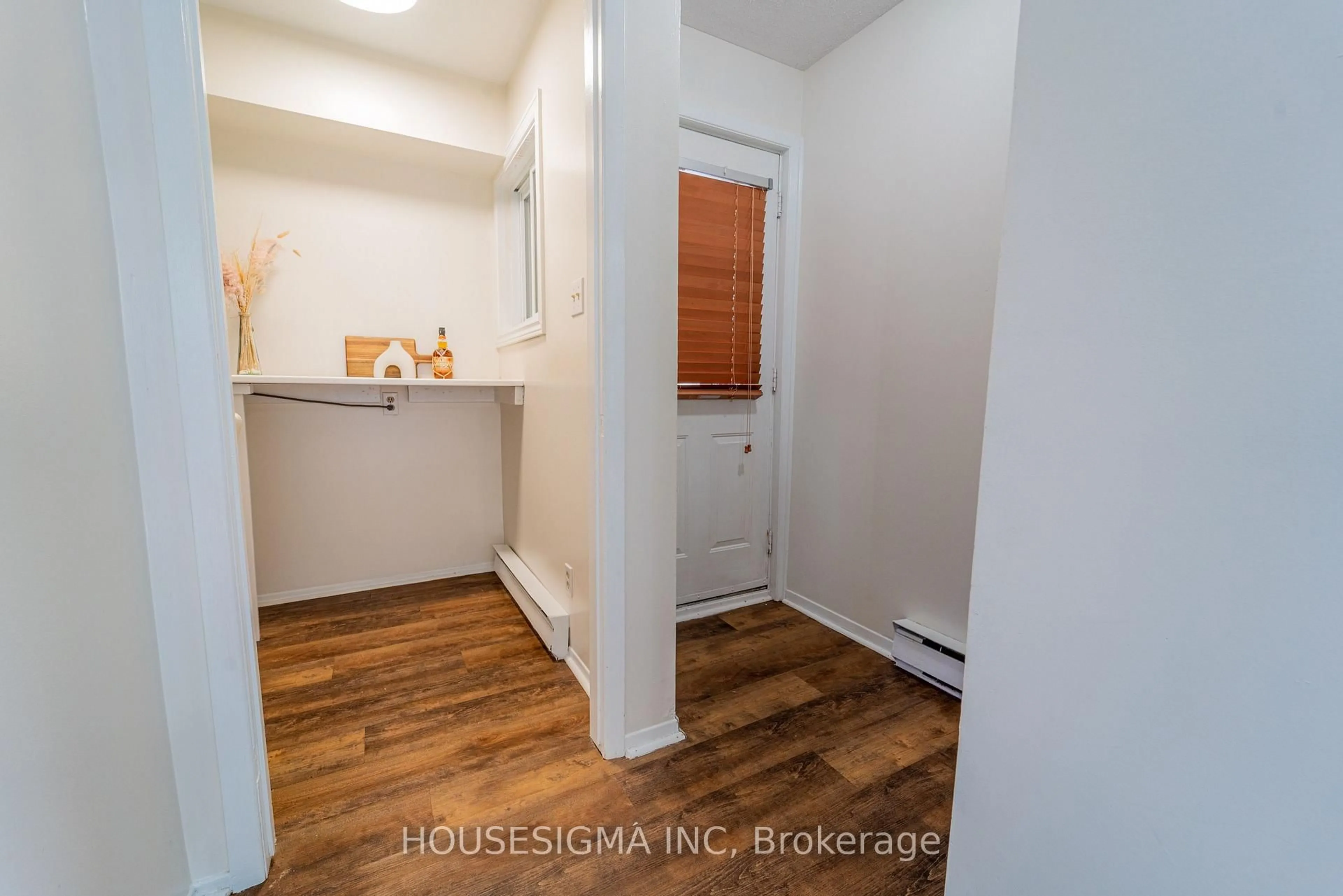 Unknown for 106 Tanguay Crt, Ottawa Ontario K2L 3X8