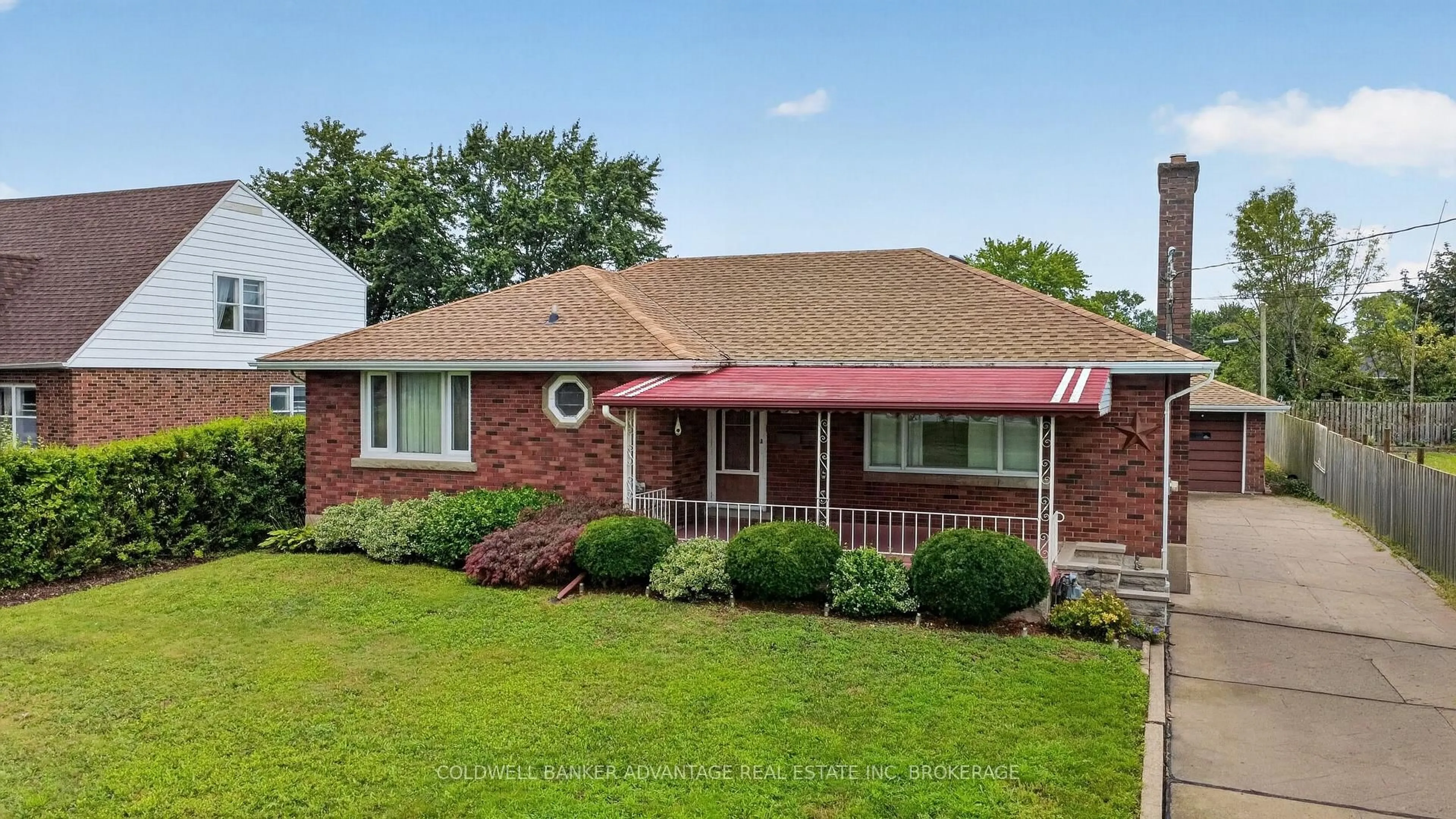 Home with brick exterior material, street for 36 Third St, Welland Ontario L3B 4W4