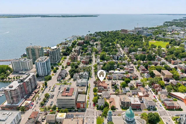 250 King St #1, Kingston 4
