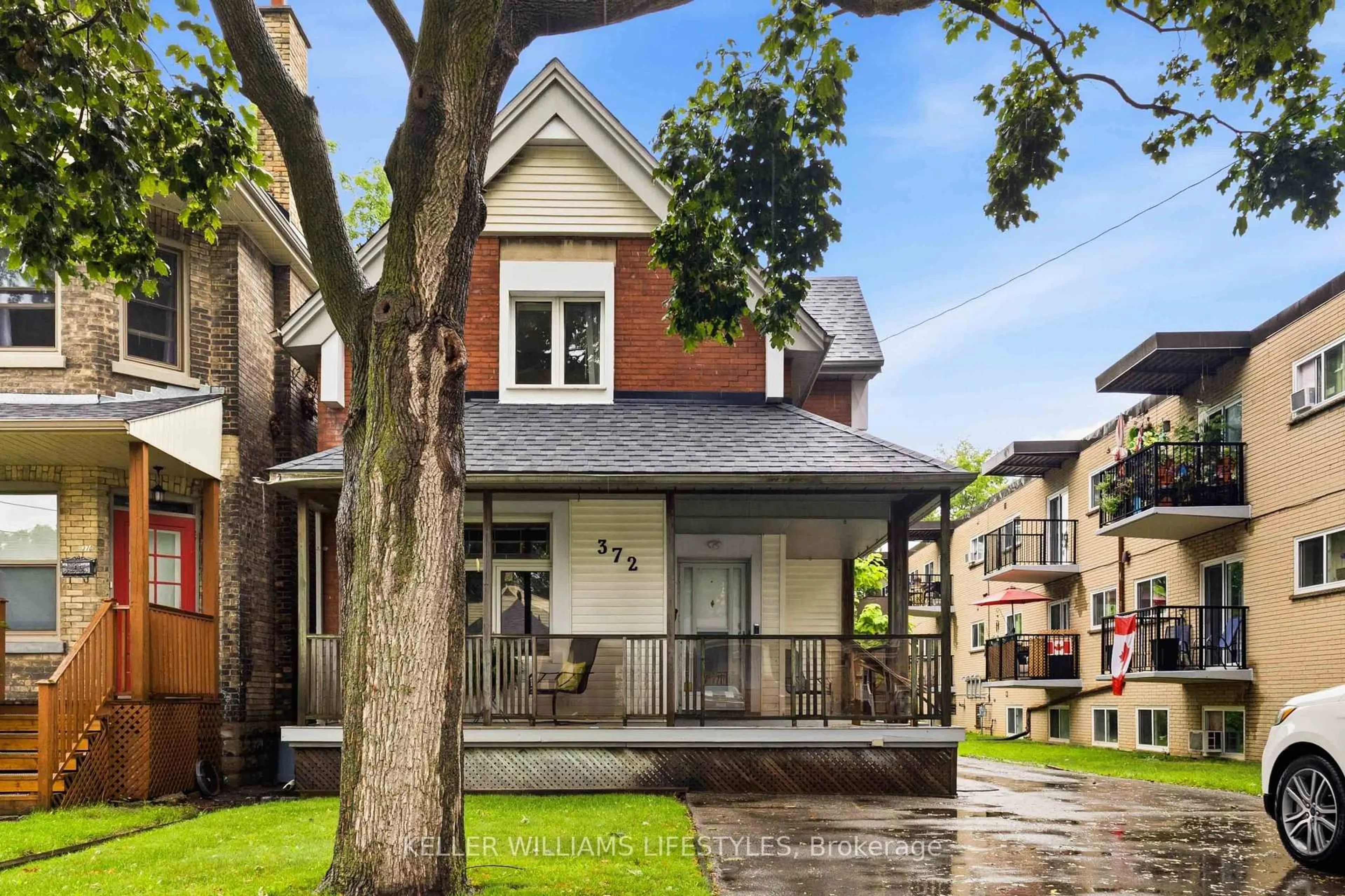 Home with brick exterior material, street for 372 Simcoe St, London East Ontario N6B 1J7