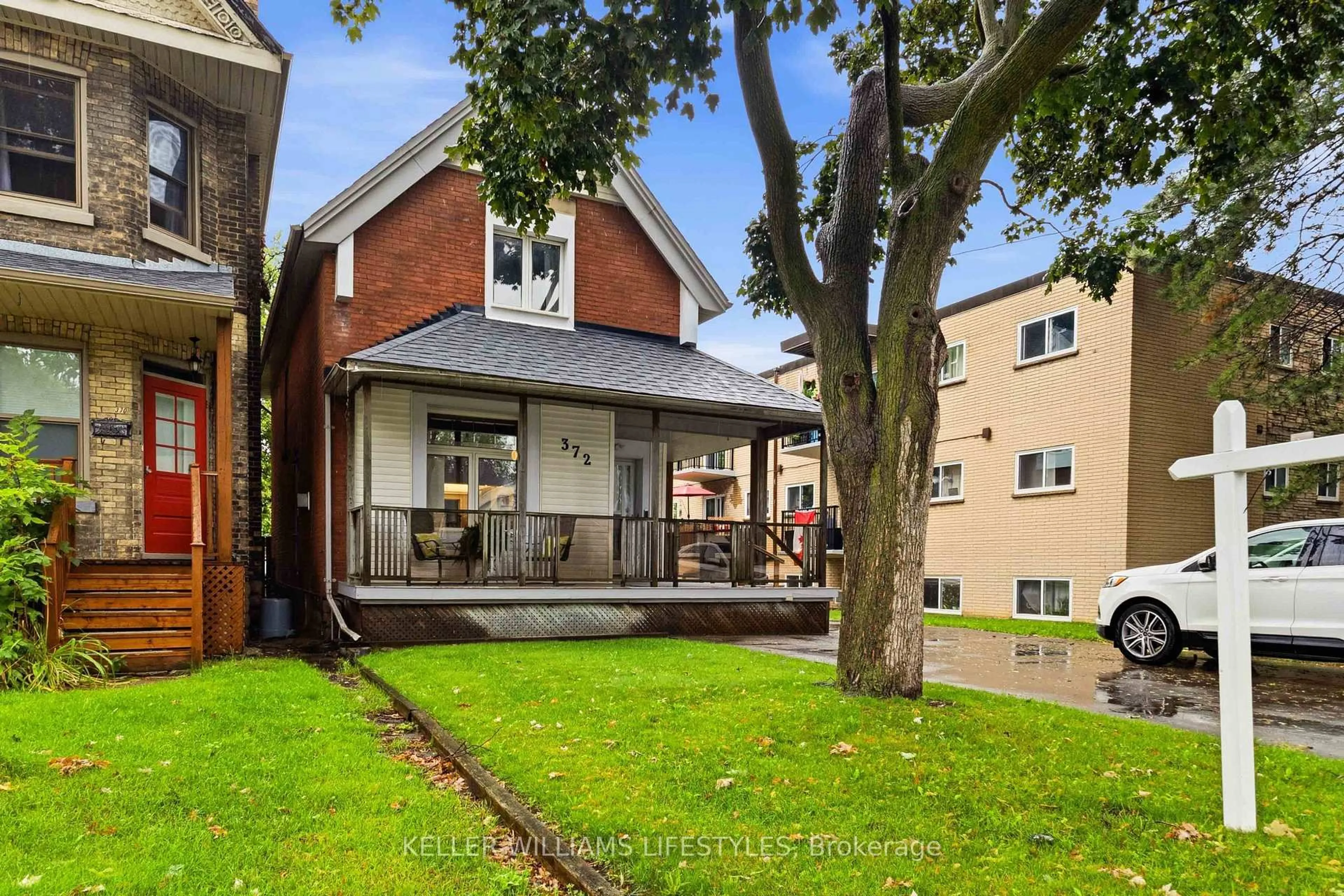 Home with brick exterior material, street for 372 Simcoe St, London East Ontario N6B 1J7