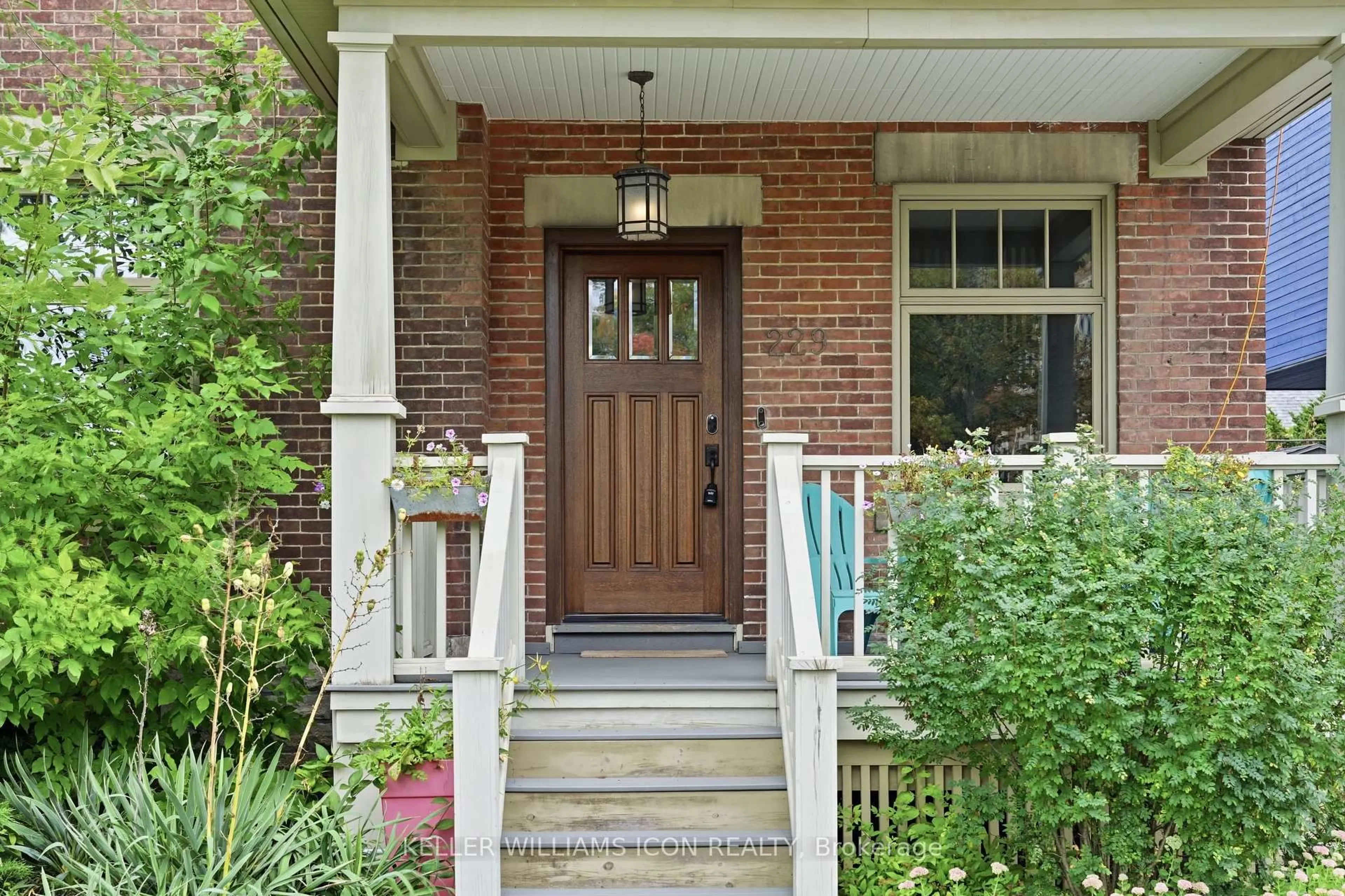 Home with brick exterior material, street for 229 Glebe Ave, Ottawa Ontario K1S 2C8