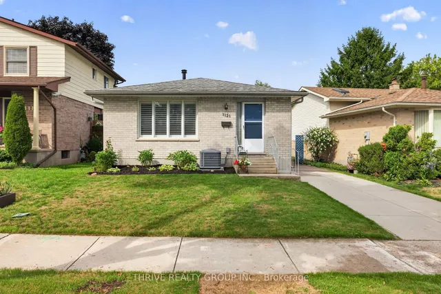 1121 Gatewood Rd, London East 3