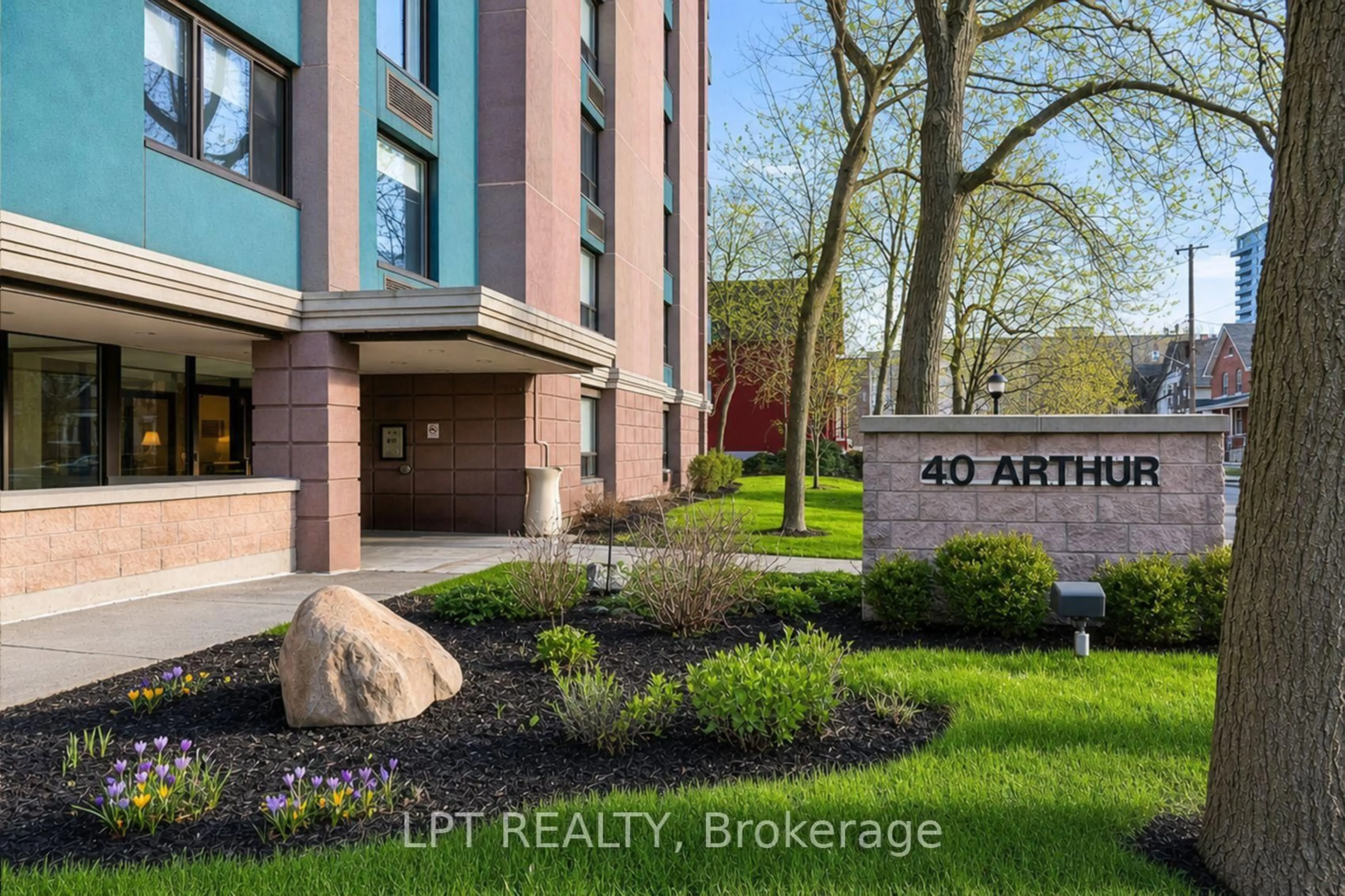 Unknown for 40 Arthur St #703, Ottawa Ontario K1R 7T5