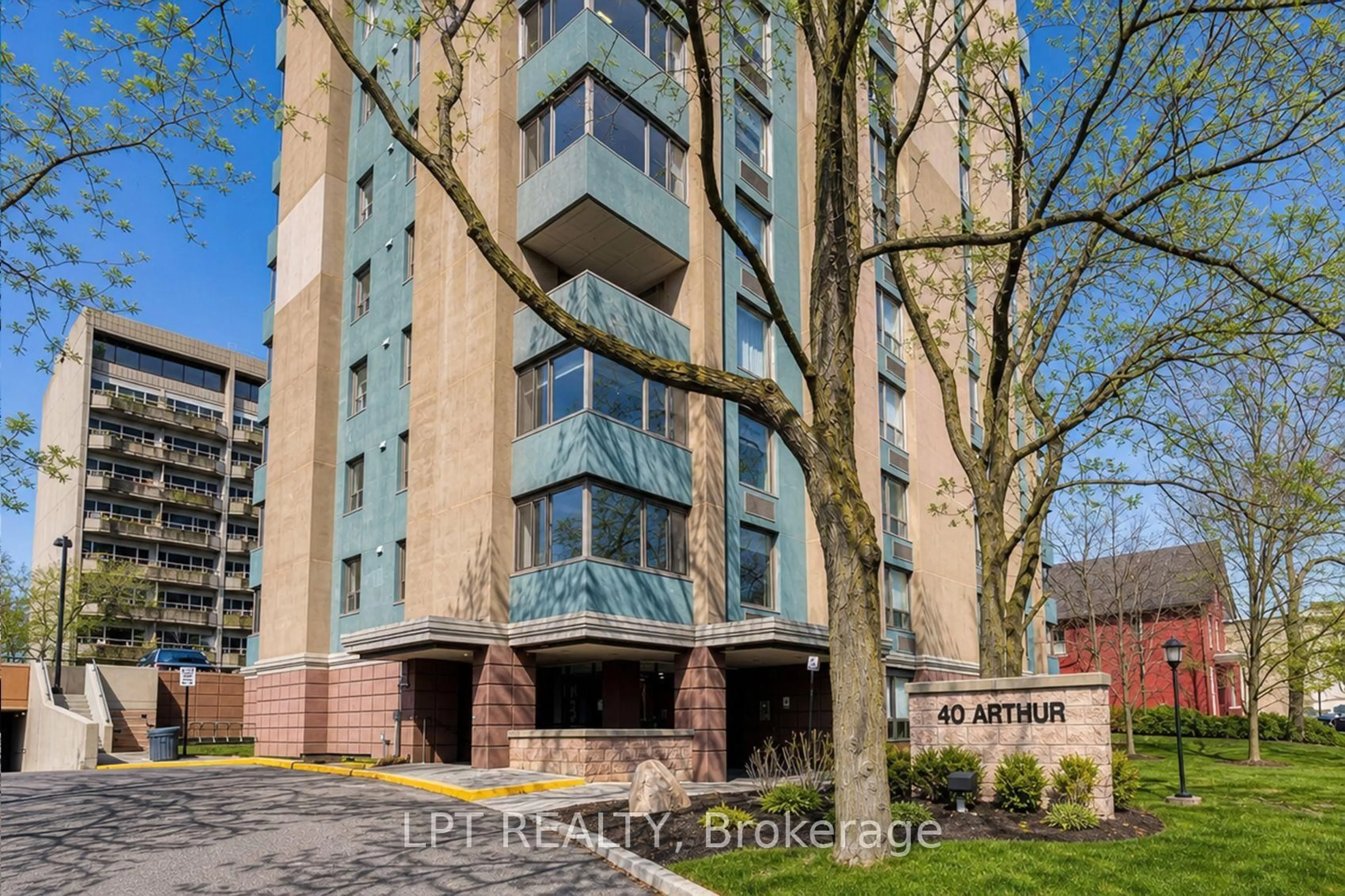 Unknown for 40 Arthur St #703, Ottawa Ontario K1R 7T5