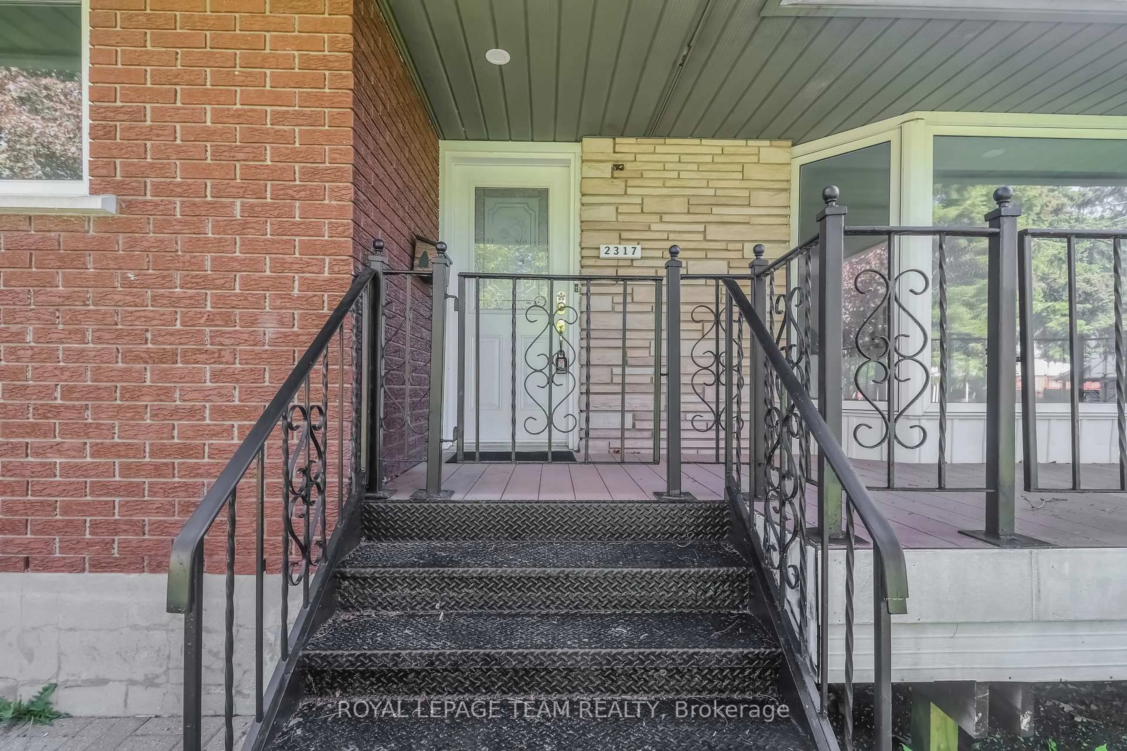 Unknown for 2317 Elmira Dr, Ottawa Ontario K2C 1H3