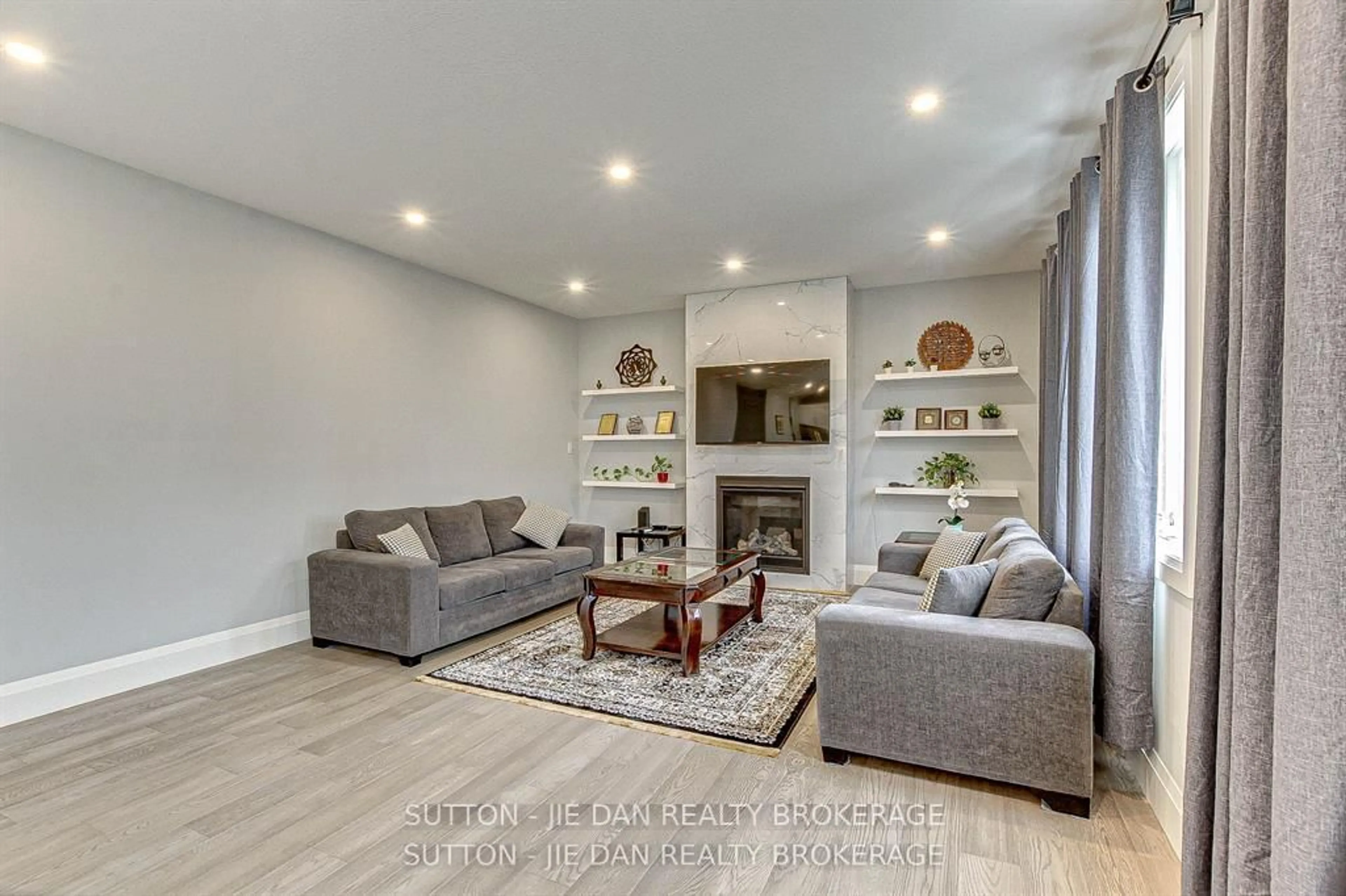 Living room with furniture, unknown for 98 Locky Lane, Middlesex Centre Ontario N0L 1R0