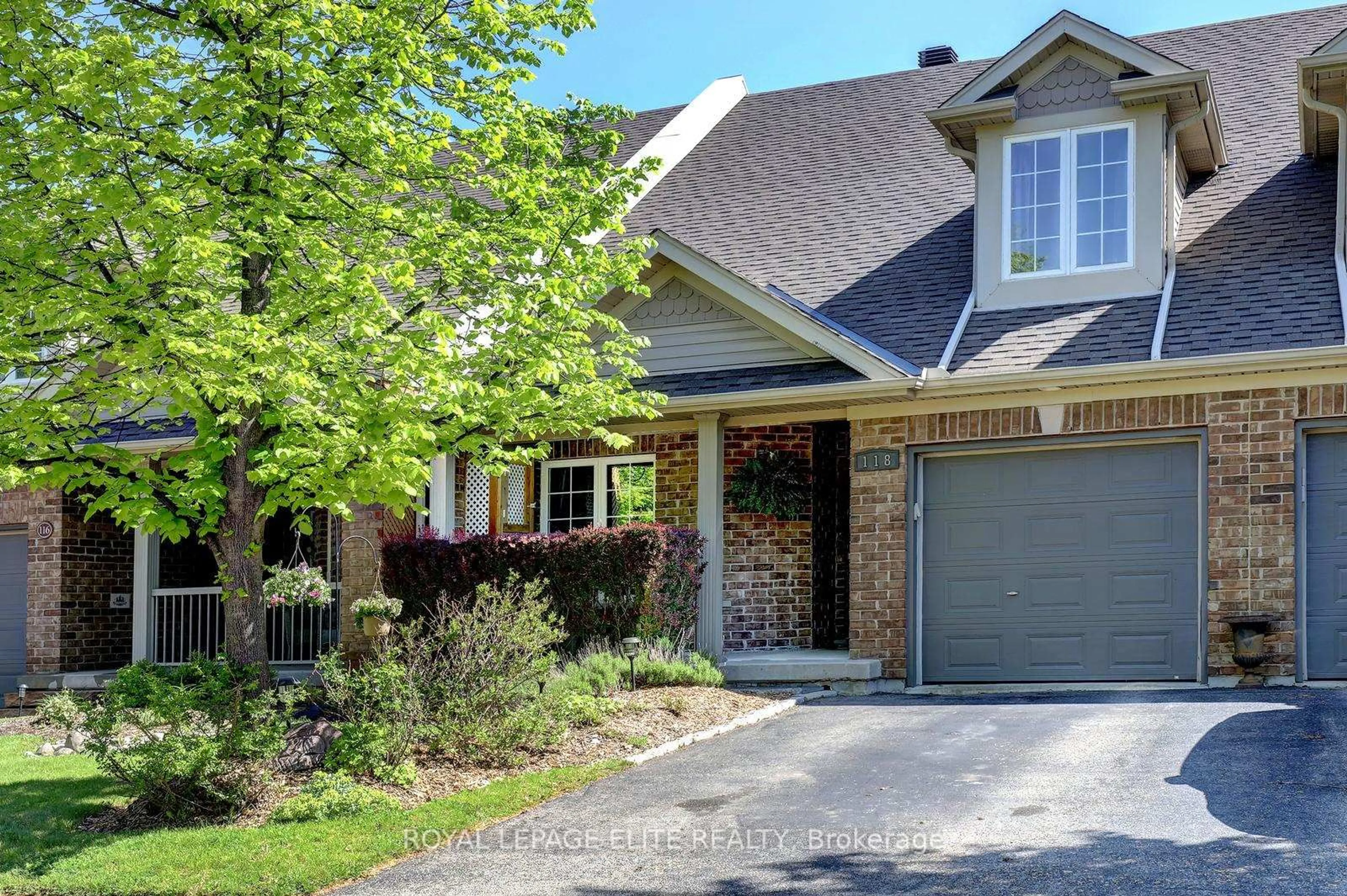Home with brick exterior material, street for 118 Lynch Circ, Guelph Ontario N1L 1R8