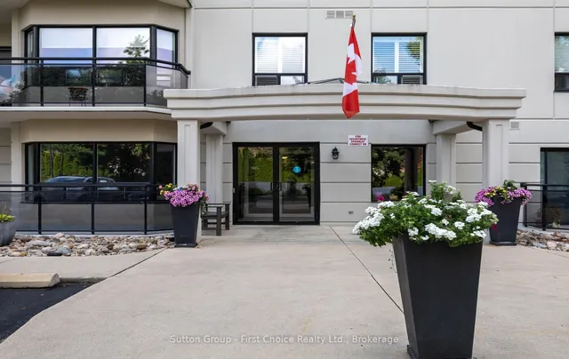 160 Romeo St #504, Stratford