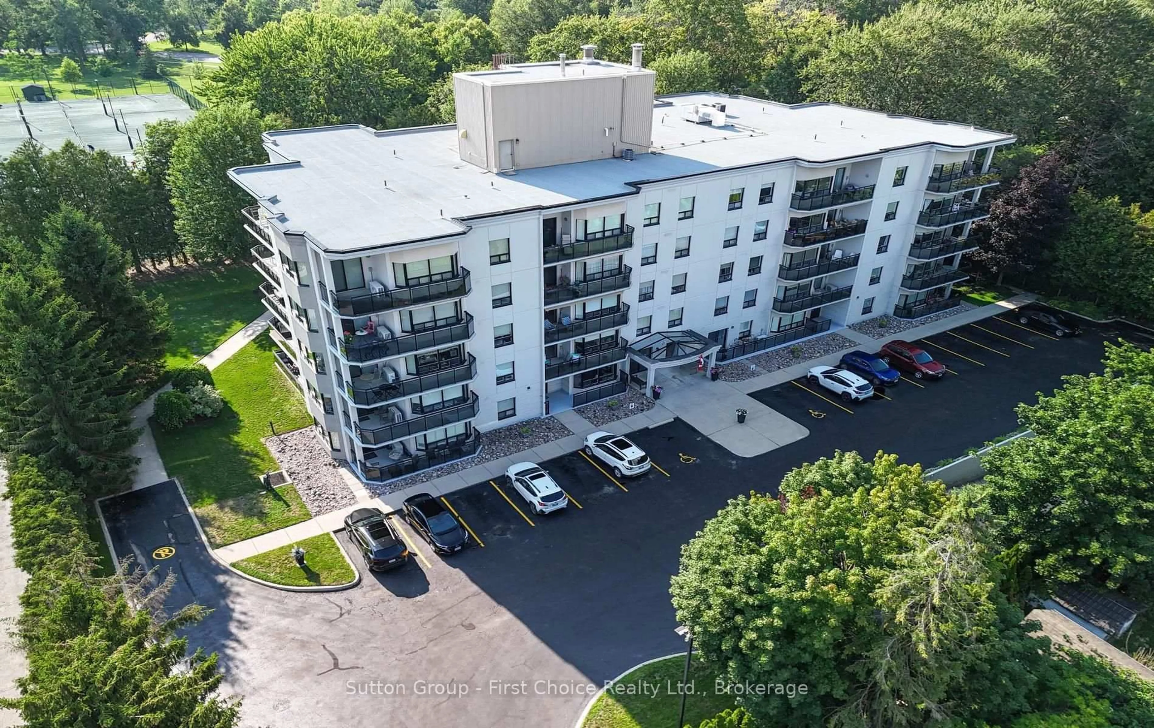A pic from outside/outdoor area/front of a property/back of a property/a pic from drone, unknown for 160 Romeo St #504, Stratford Ontario N5A 4S9