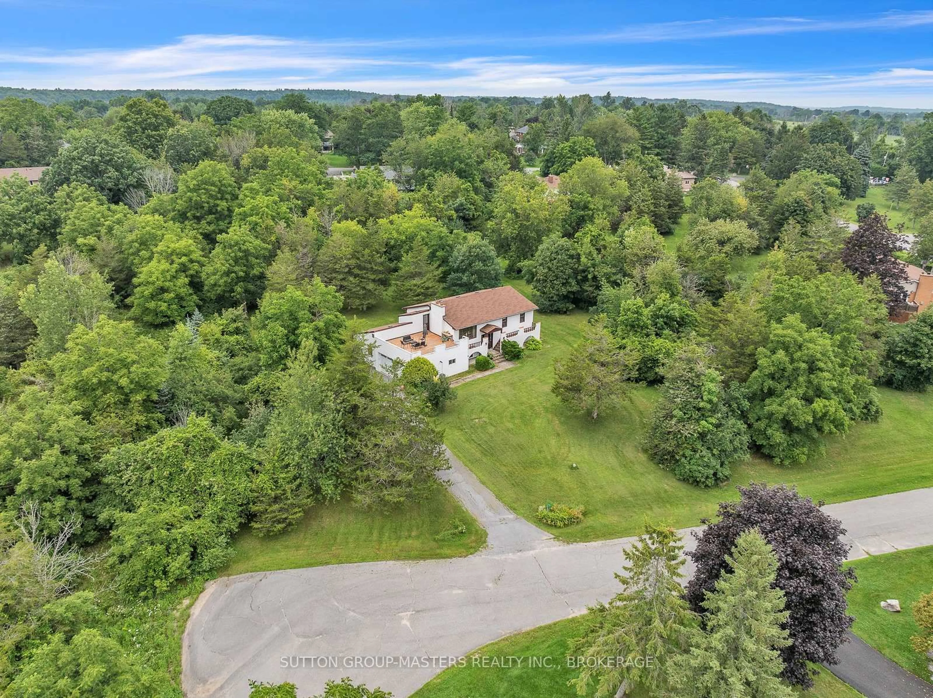 A pic from outside/outdoor area/front of a property/back of a property/a pic from drone, unknown for 2 Stonehead Circ, Kingston Ontario K7L 4V1