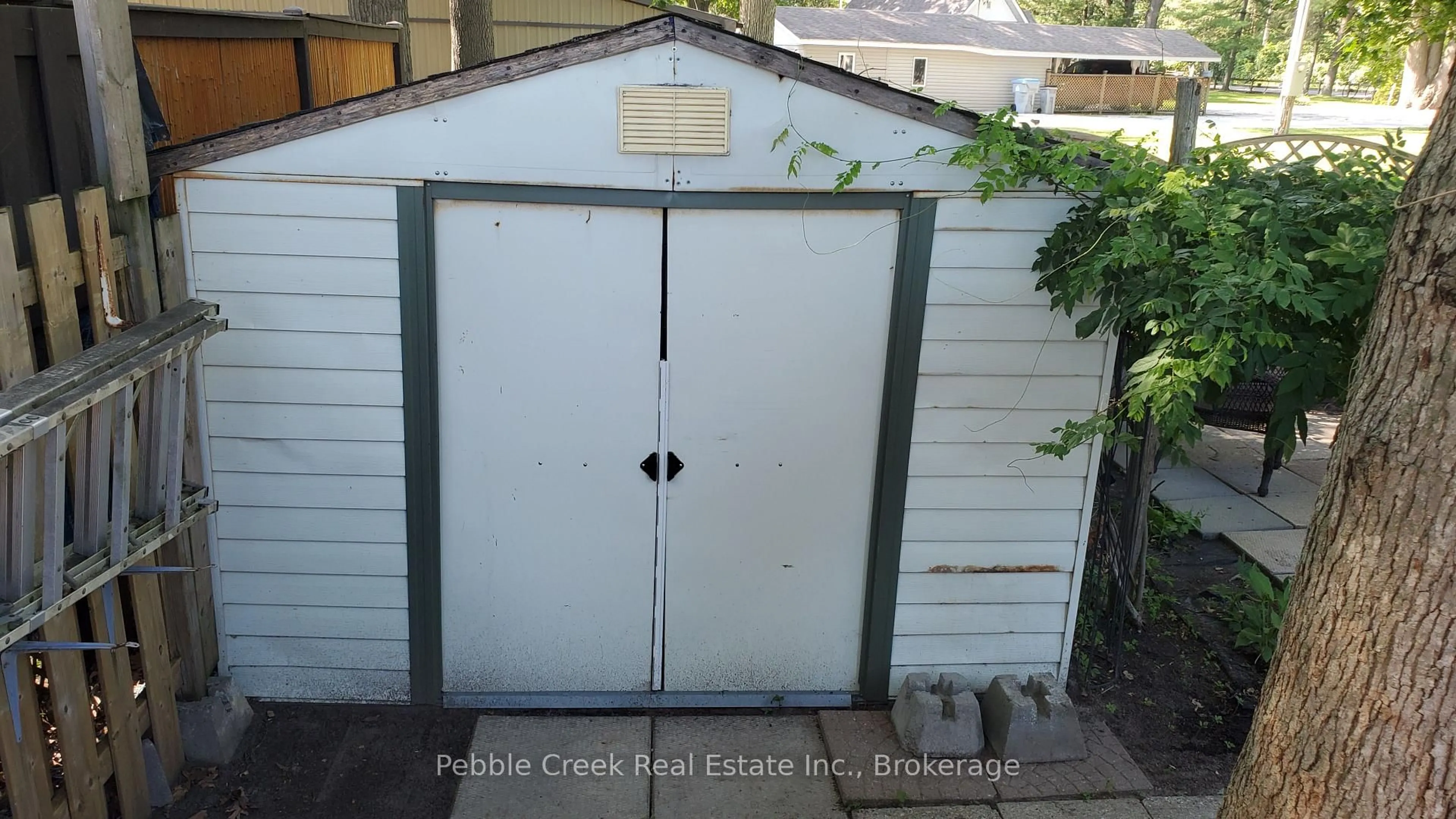 Shed for 9951 Northville Cres #Unit #3, Lambton Shores Ontario N0M 2N0