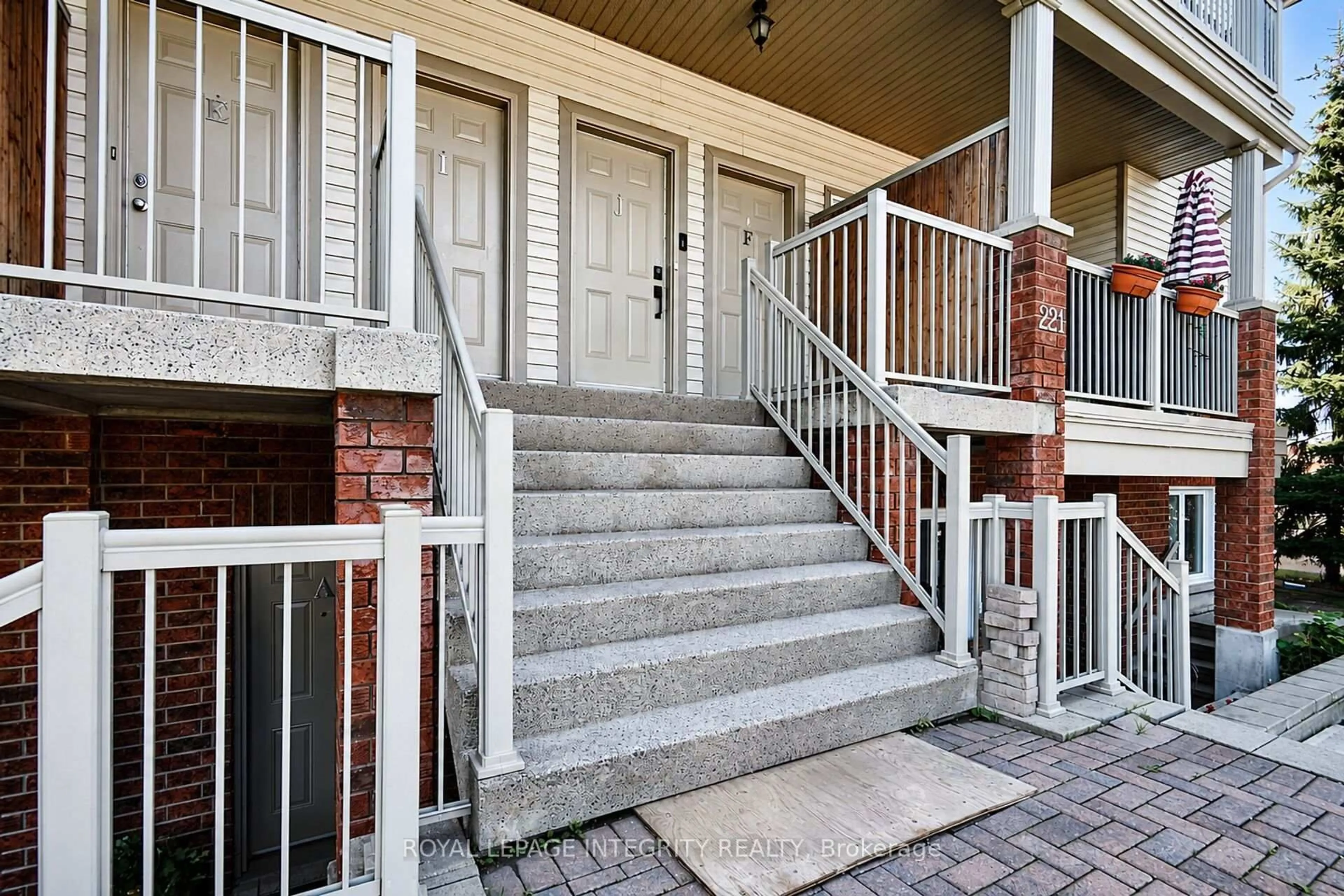 Unknown for 221 Crestway Dr #J, Ottawa Ontario K2G 0A9