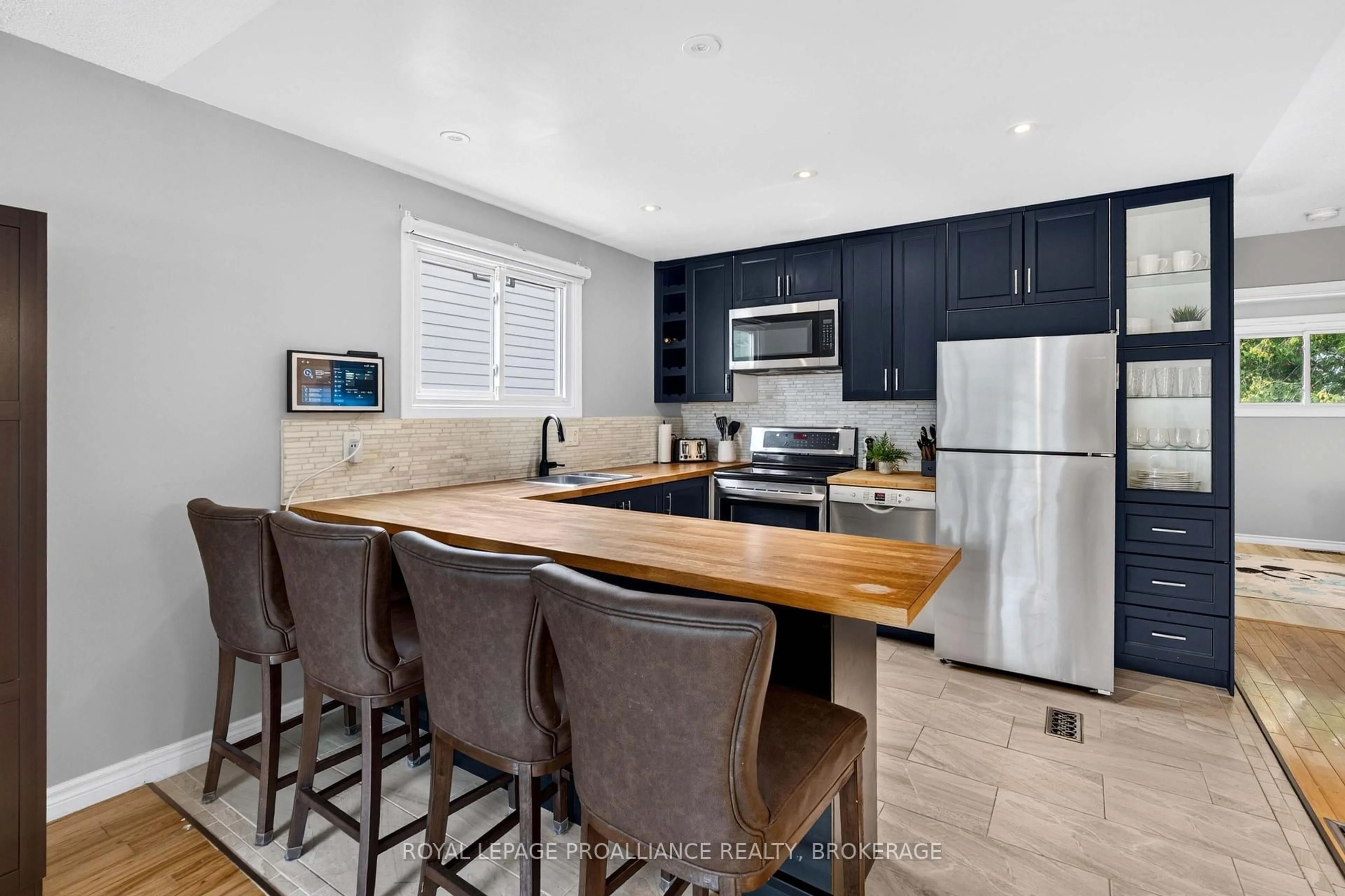 Open concept kitchen, unknown for 117 Wycliffe Cres, Kingston Ontario K7K 6B3