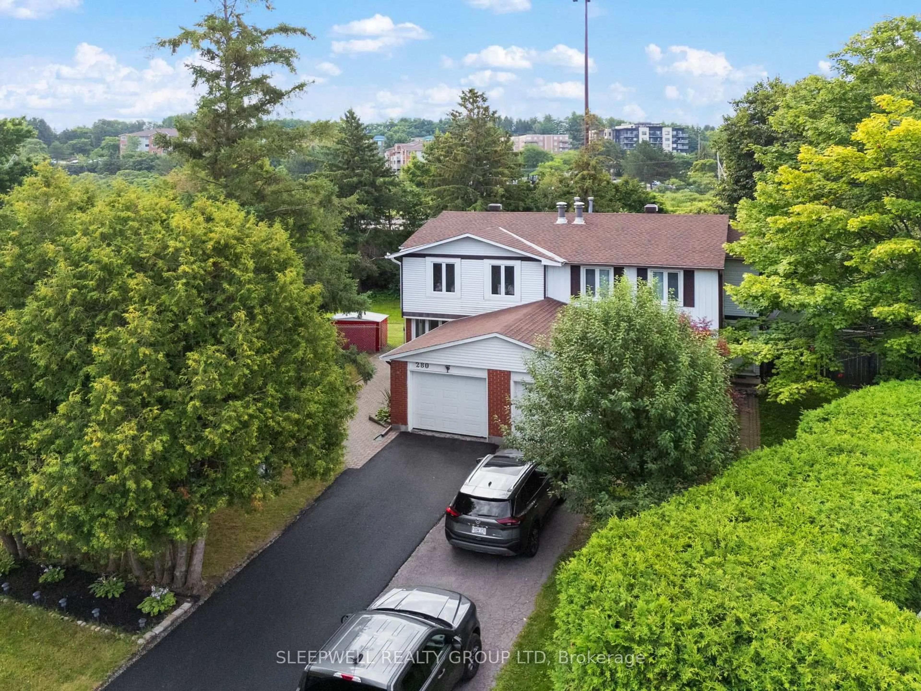 A pic from outside/outdoor area/front of a property/back of a property/a pic from drone, street for 280 Pintail Terr, Orleans Ontario K1E 2A1